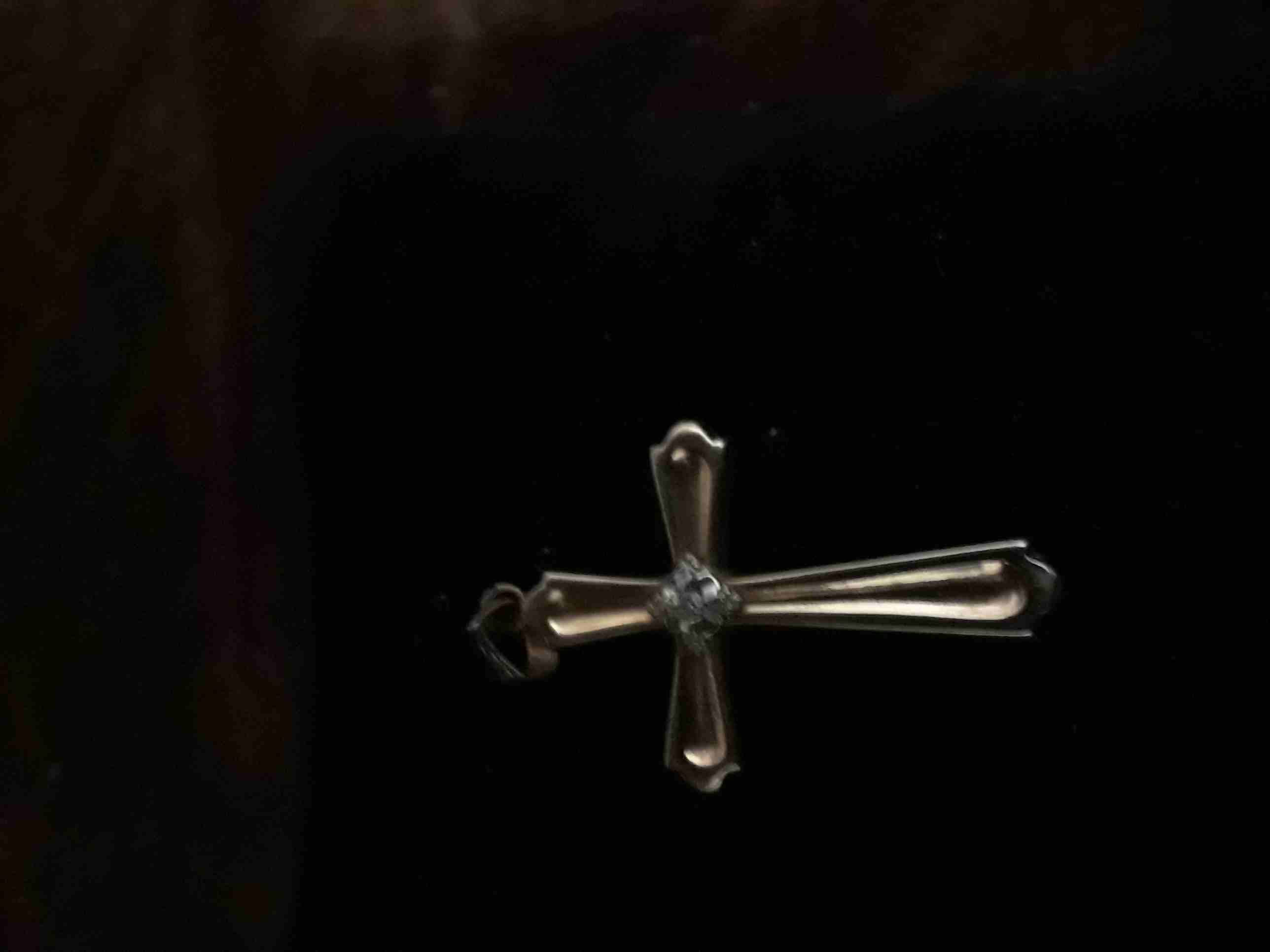 تعليقه صليب
لا تنسَ أنك شاهدت هذا الإعلان في عنكبوت
gold14k wth diamond...