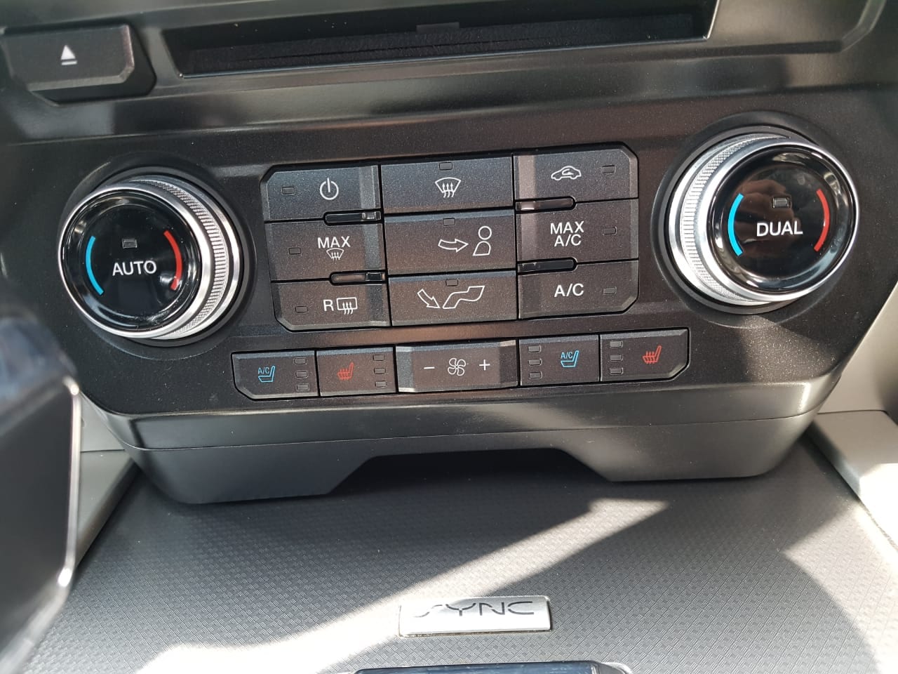 FORD 150 SPORT FULL OPTIONS
لا تنسَ أنك شاهدت هذا الإعلان في عنكبوت
فورد f150 SPORT فلل كامل...