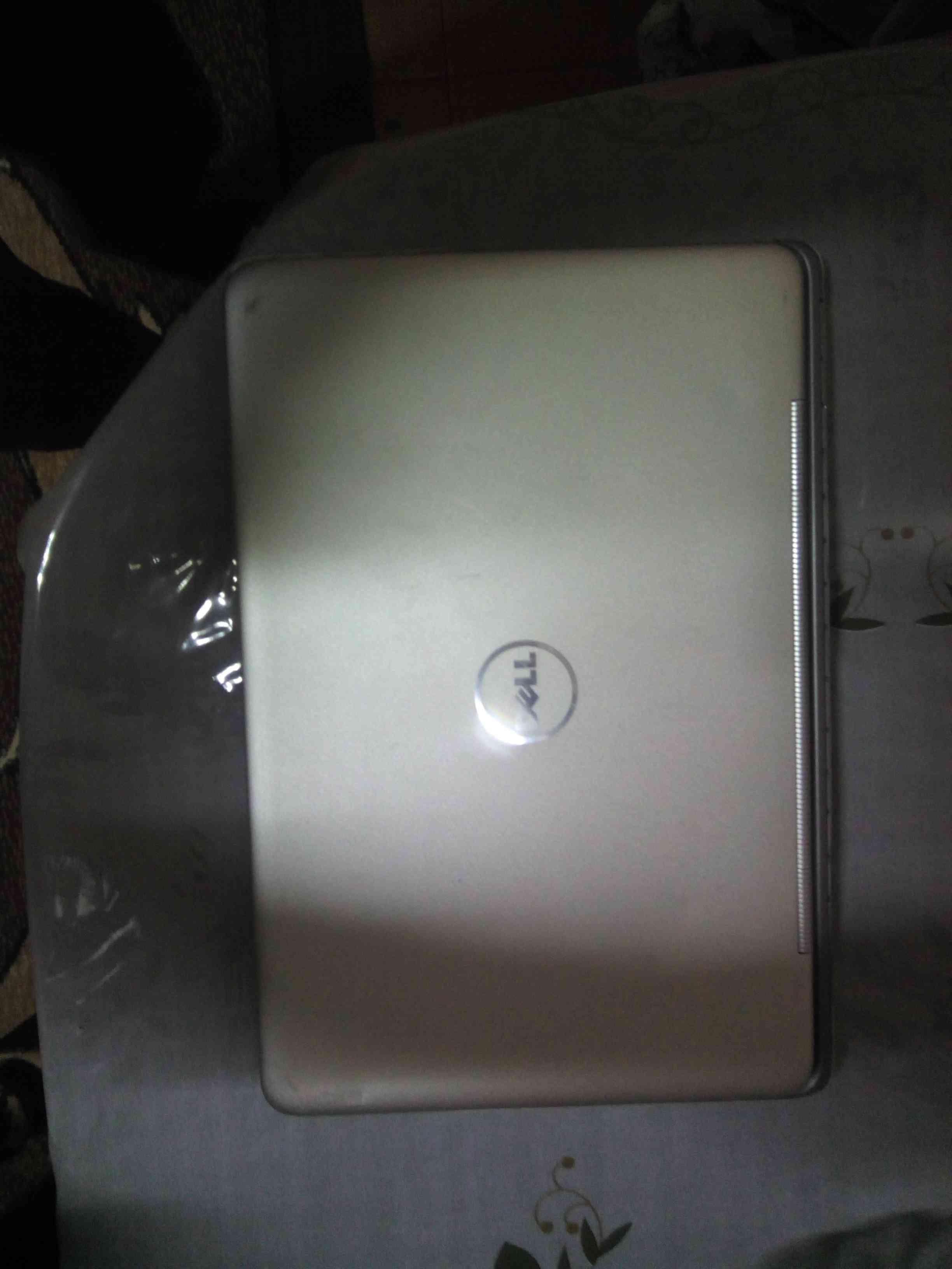 dell core i7 بحالة جيدة
لا تنسَ أنك شاهدت هذا الإعلان في عنكبوت
الهاردسك 500 G الرام 4 G كرت...