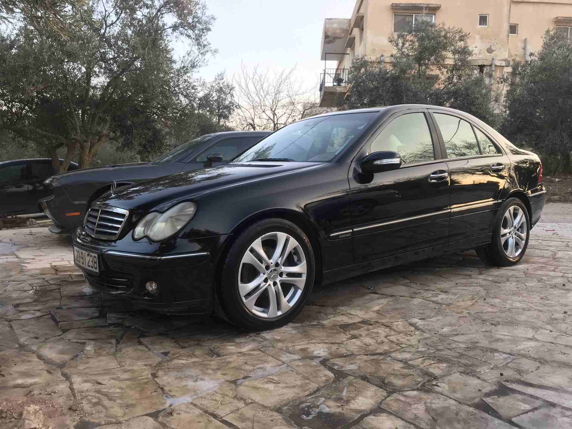 مرسيدس c200 موديل 2005 فحص كامل وبحاله الوكاله
لا تنسَ أنك شاهدت هذا الإعلان في عنكبوت
مرسيدس c20...