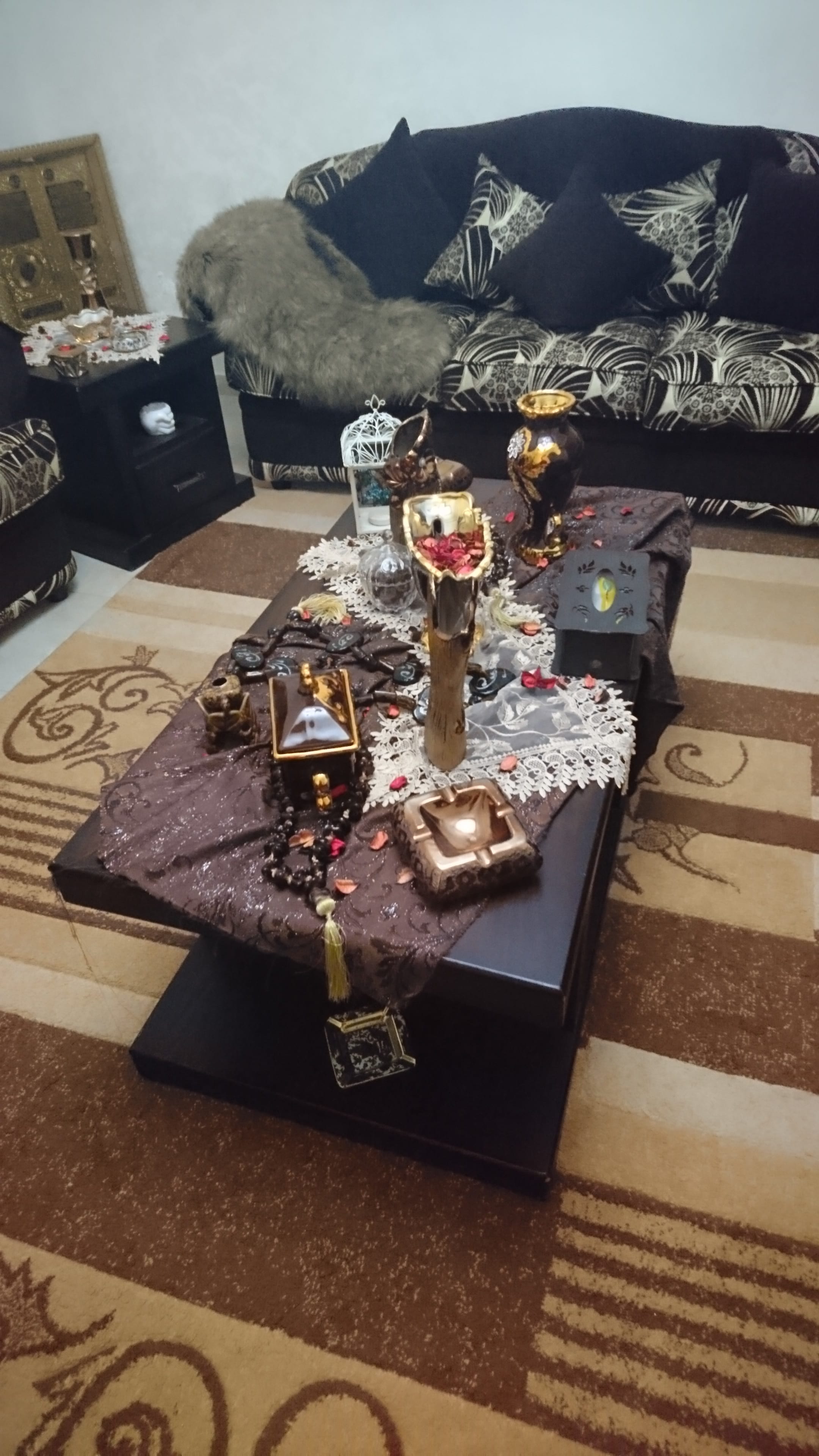 كنب صالون للبيع باسعار مناسبه
لا تنسَ أنك شاهدت هذا الإعلان في عنكبوت
عفش بيت كامل شبه جديد ل...