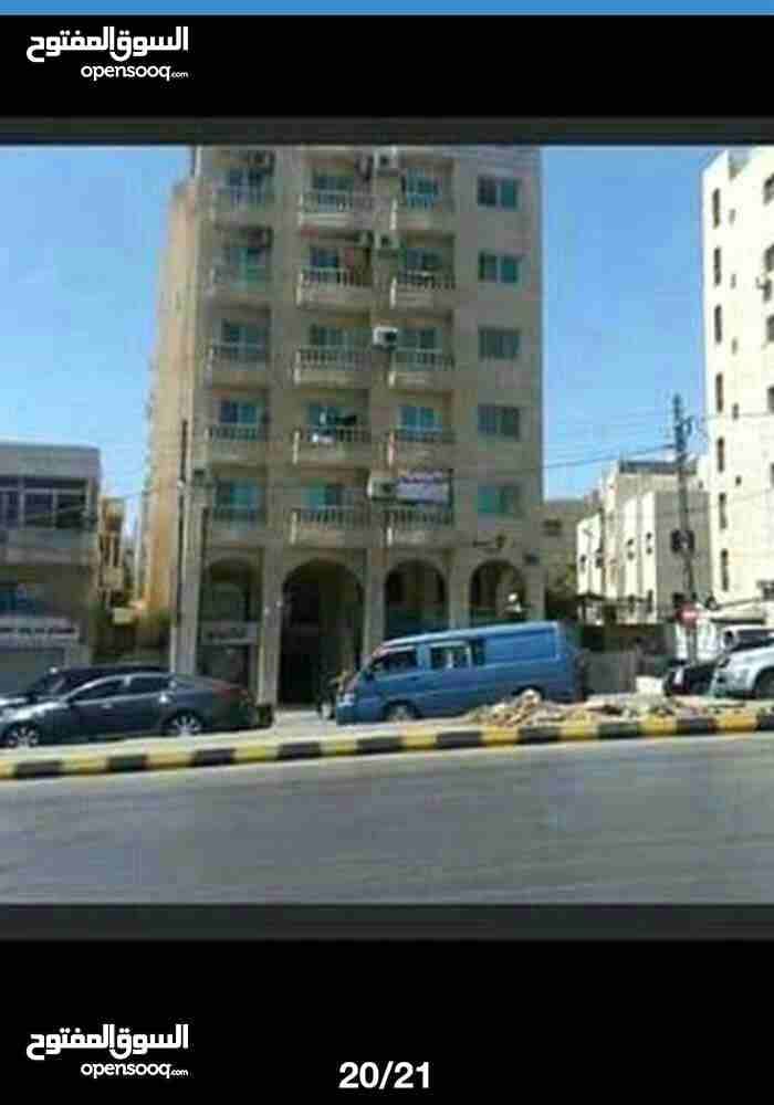 غرفه مفروشه مقابل صويلح مول 130
لا تنسَ أنك شاهدت هذا الإعلان في عنكبوت
غرفه وحمام ومطبخ مفروشه م...