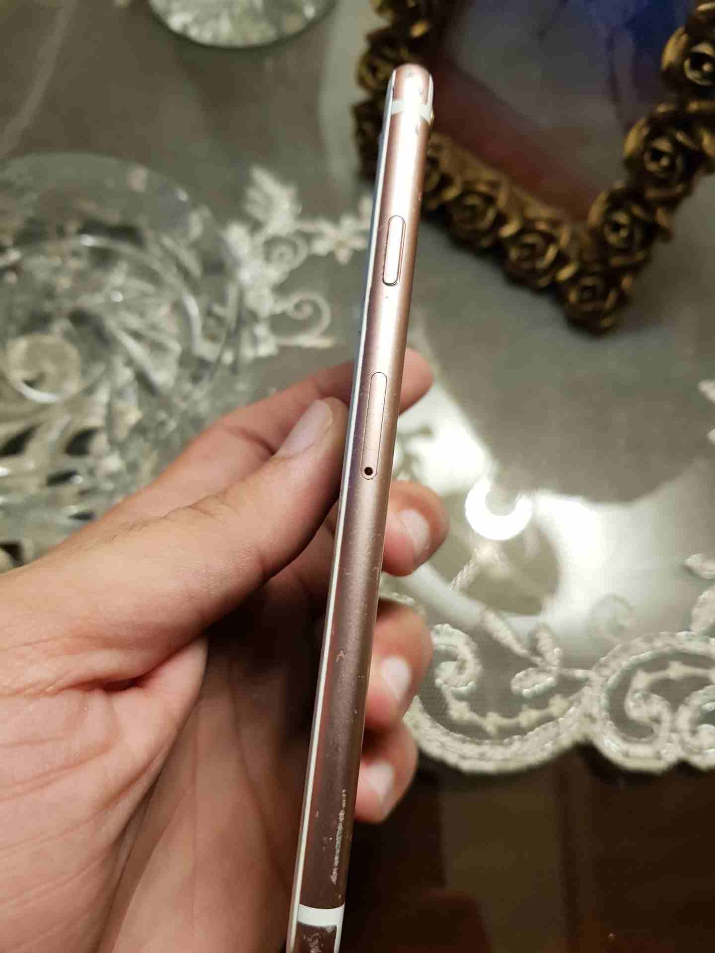 السعر نهائي البدو يفاصل لا يرن ايفون 6 اس 64 كيكا حالته موضحه بالصور
لا تنسَ أنك شاهدت هذا الإعلان في عنكبوت...