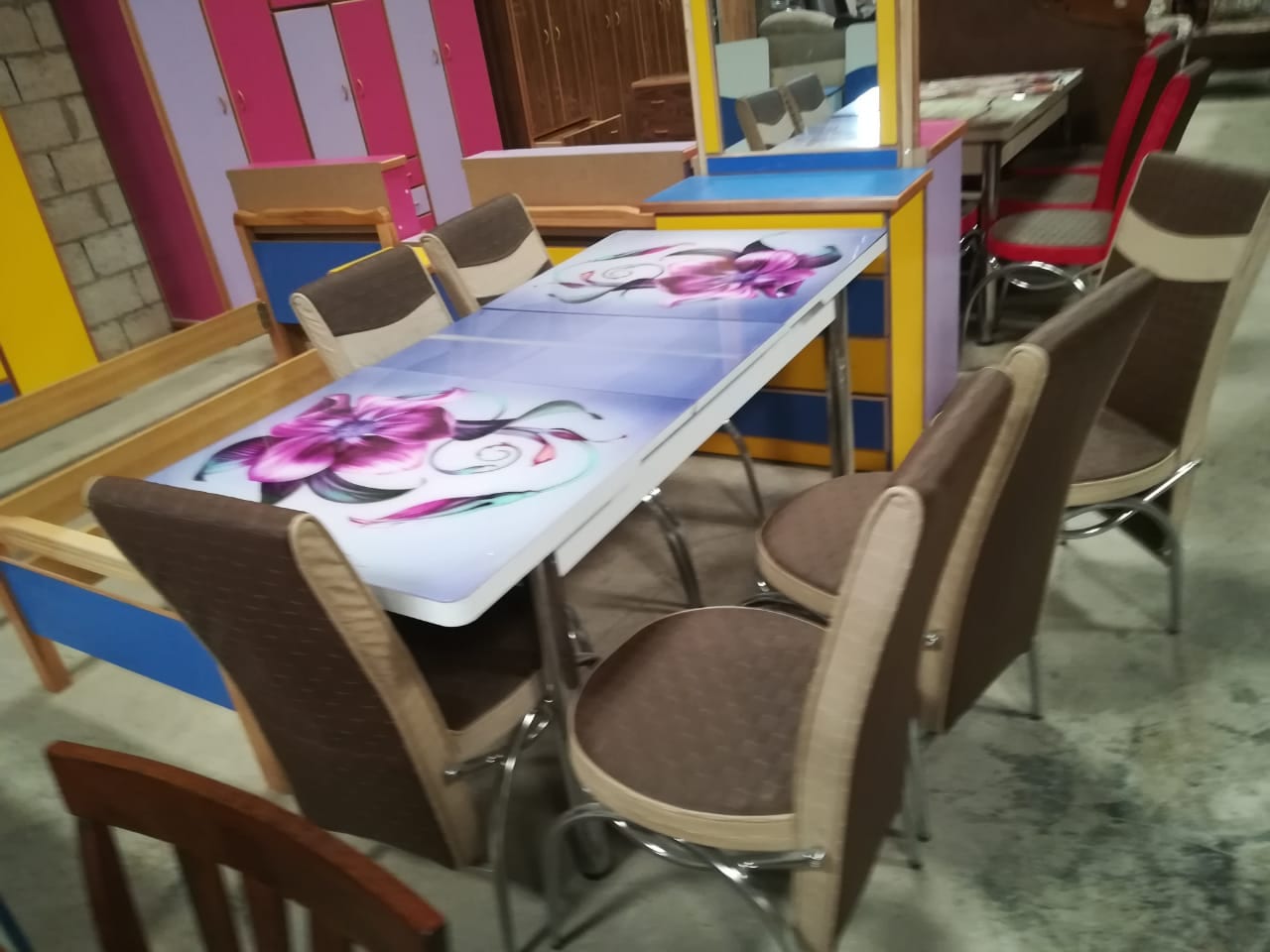 طاولات سفرة فاخرة ابتداء من 120دينار
لا تنسَ أنك شاهدت هذا الإعلان في عنكبوت
0799750491 سحاب الشارع الرئيسي...