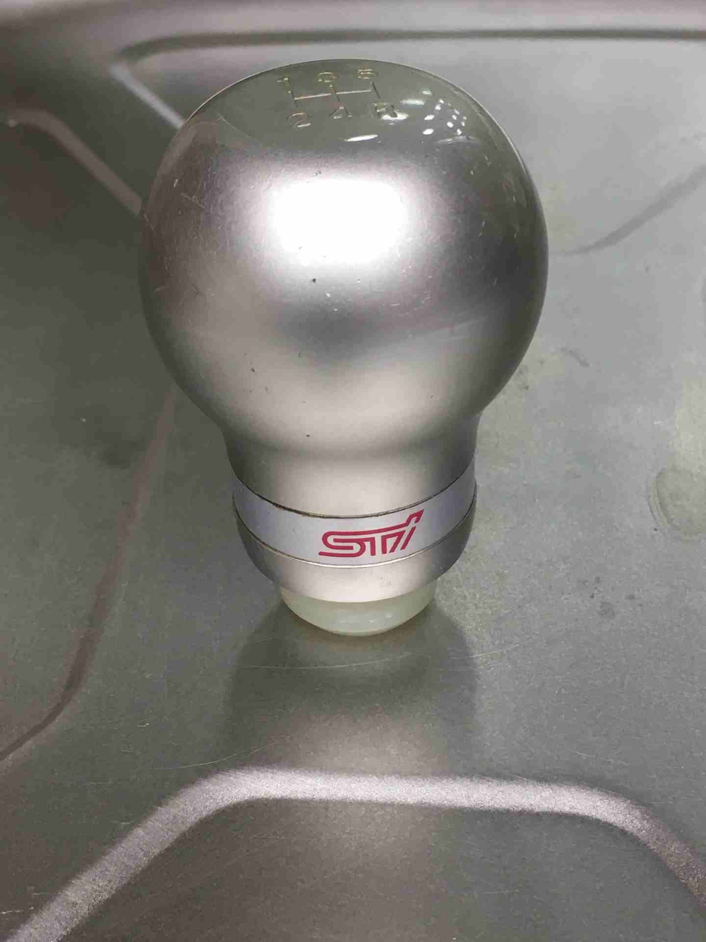 مجموعة طبة جير Shift Knob أصليات مميزة
لا تنسَ أنك شاهدت هذا الإعلان في عنكبوت
وارد اليابان . الا...