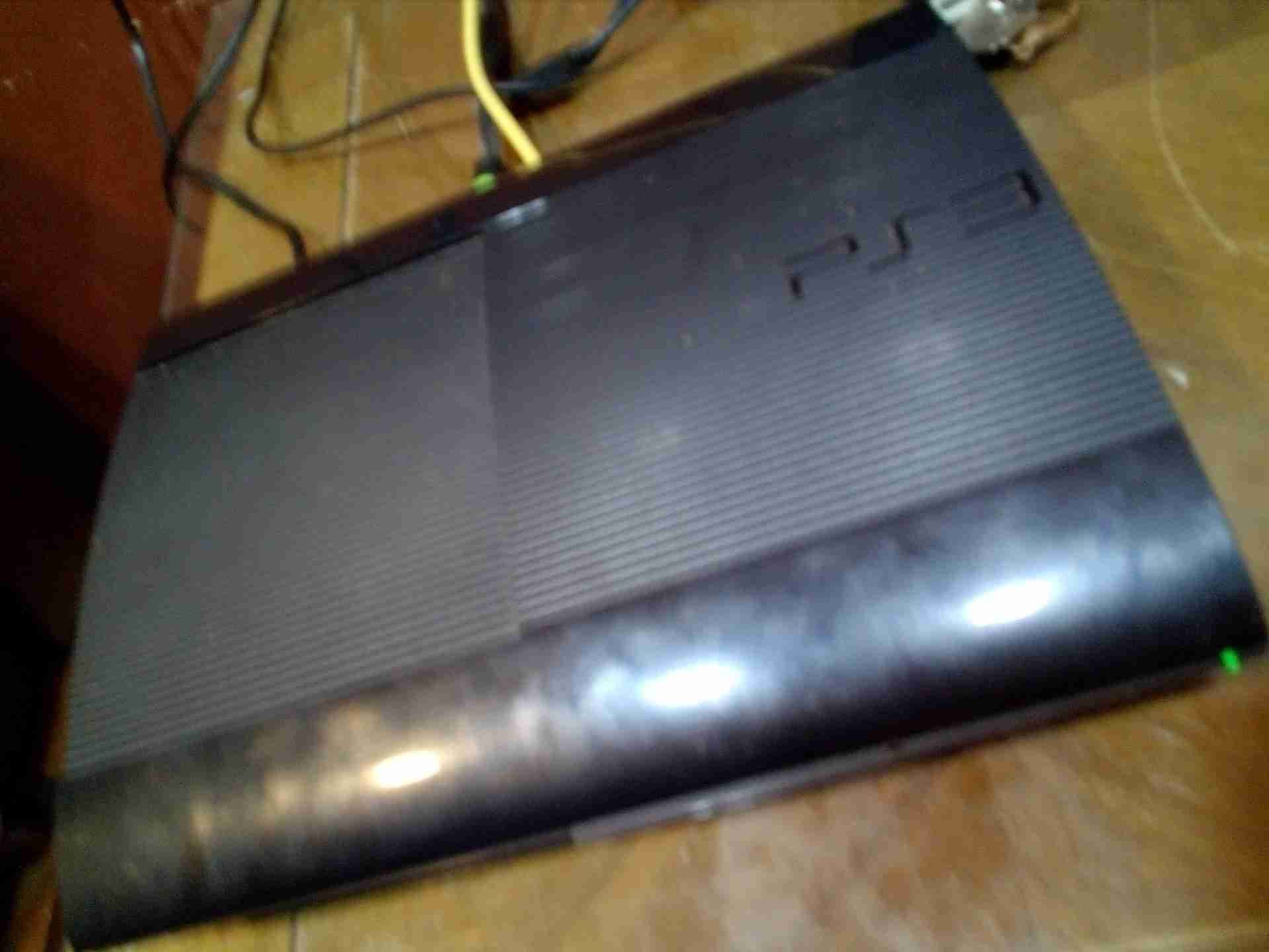 ps3 بلايستيشن 3
لا تنسَ أنك شاهدت هذا الإعلان في عنكبوت
ps3
في حاله ممتازه جدا
مع ايد
وكرتون...
