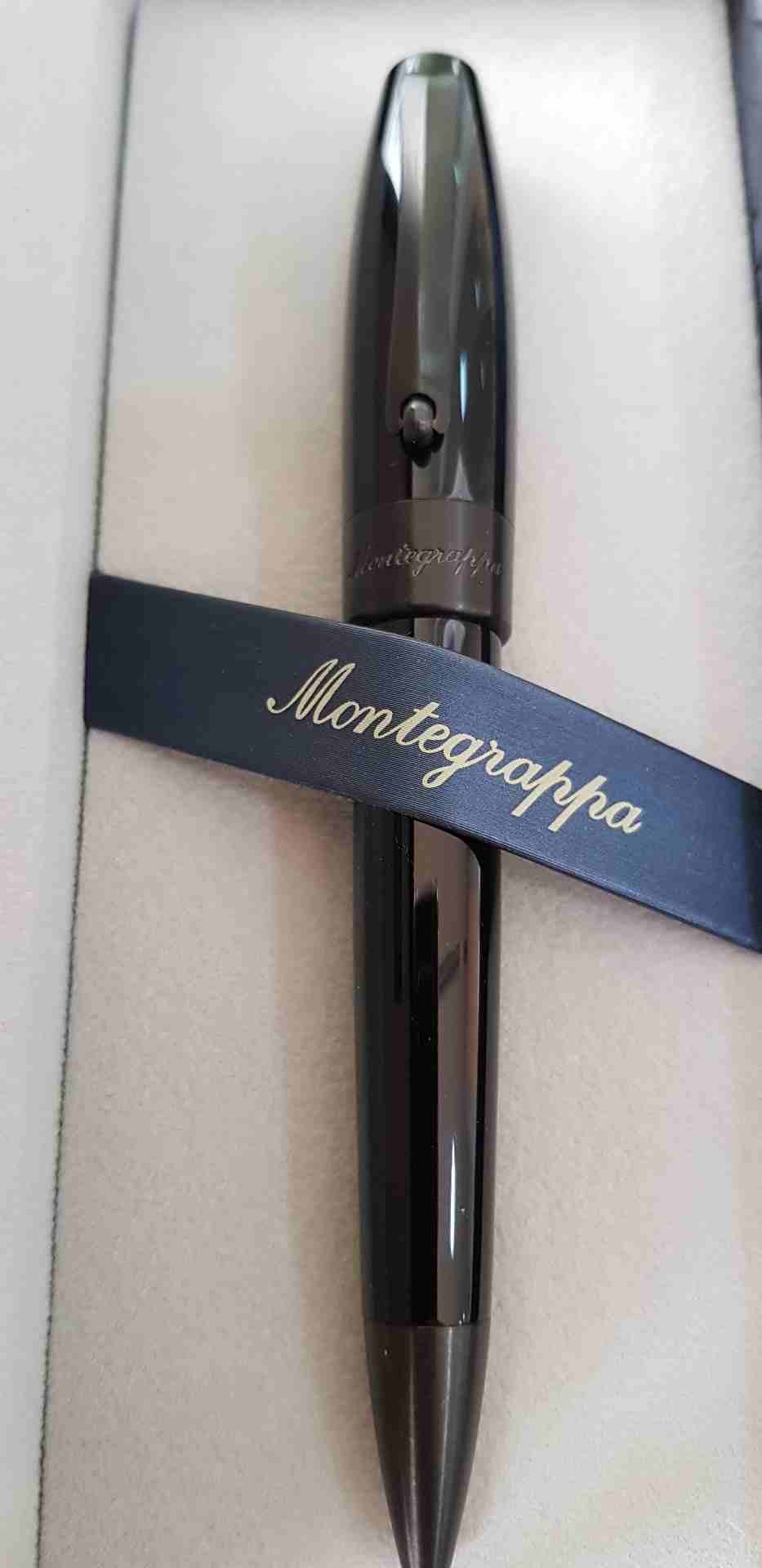 قلم مونتيجراببا فورتونا ايطاليا Montegrappa Fortuna Italia
لا تنسَ أنك شاهدت هذا الإعلان في عنكبوت...