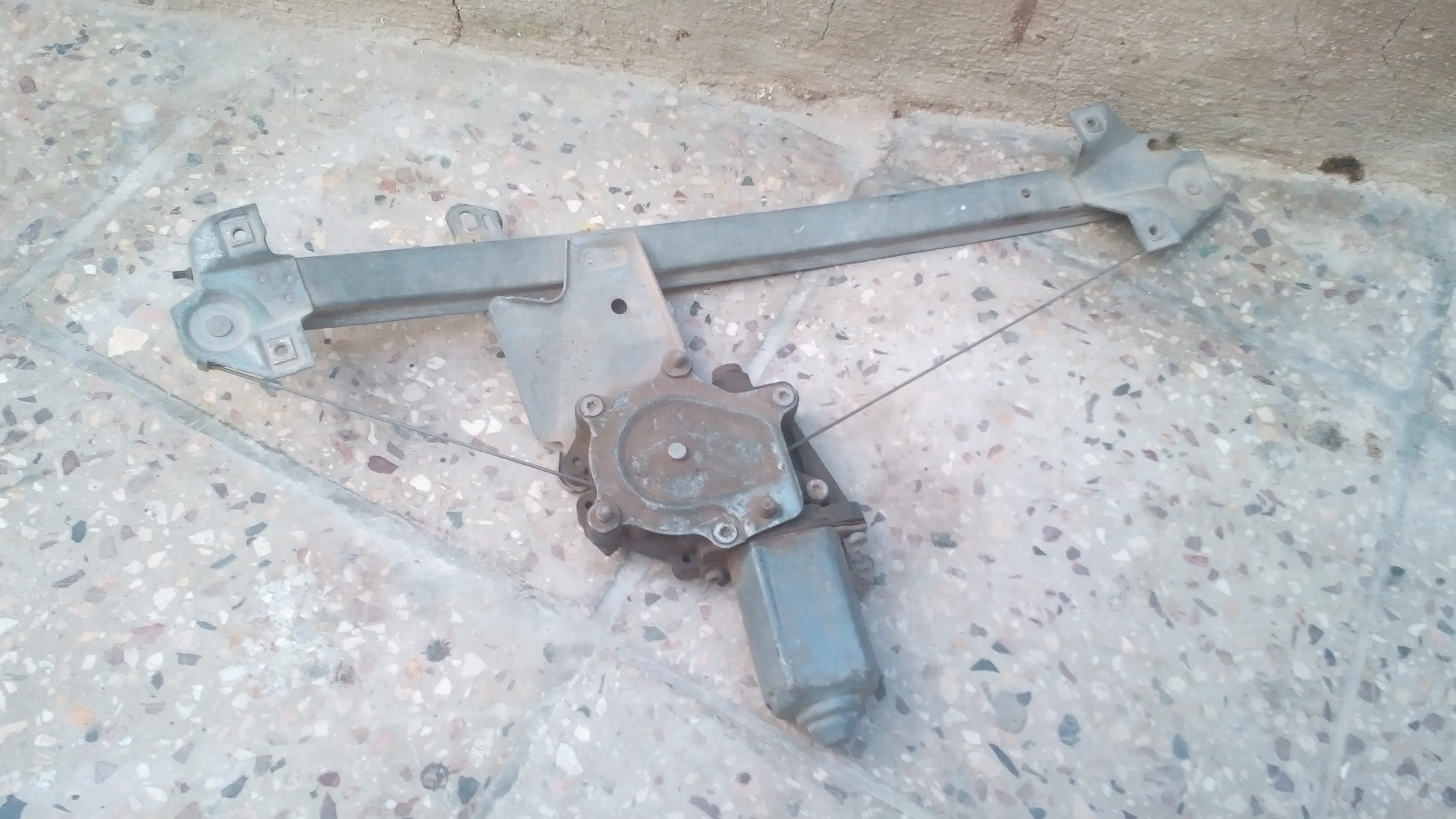 قطع بوز نمر
لا تنسَ أنك شاهدت هذا الإعلان في عنكبوت
قطع بوز نمر...