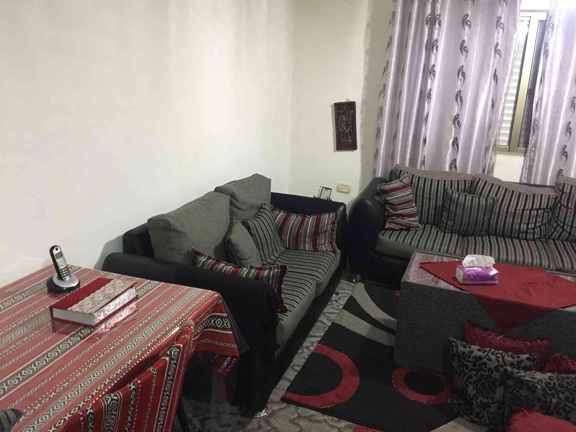 عفش بيت كامل للبيع وحسب الصور المرفقة
لا تنسَ أنك شاهدت هذا الإعلان في عنكبوت
غرفة ضيوف وصالو...