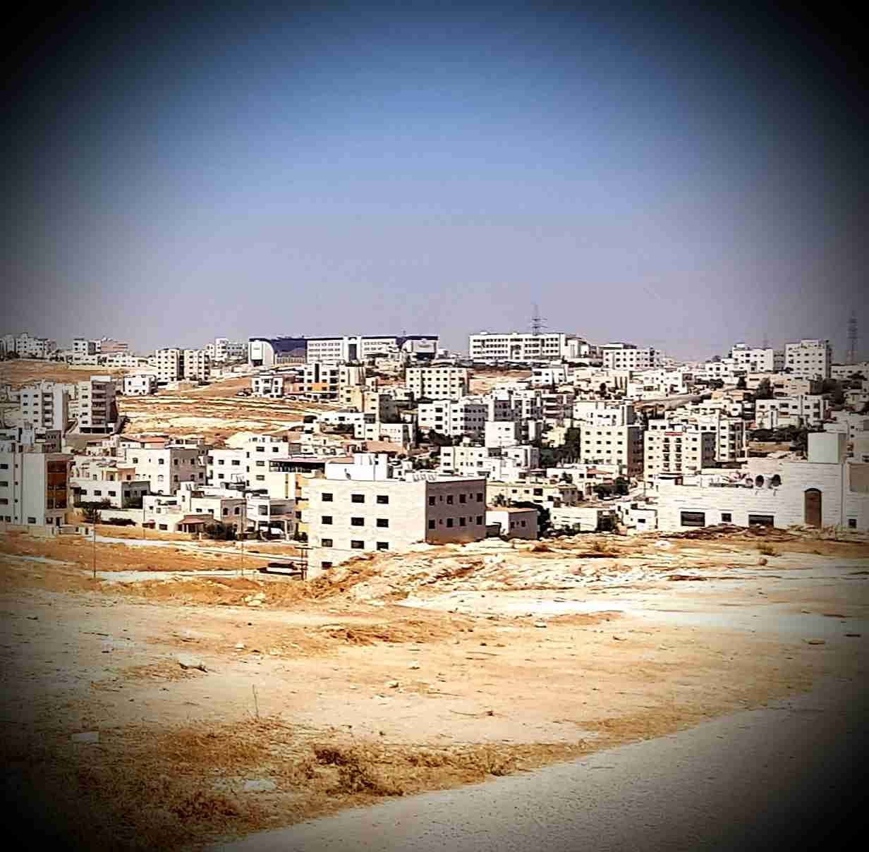 البنيات 563م على شارعين عالية ومطلة
لا تنسَ أنك شاهدت هذا الإعلان في عنكبوت
للمهتمين والجادين...
