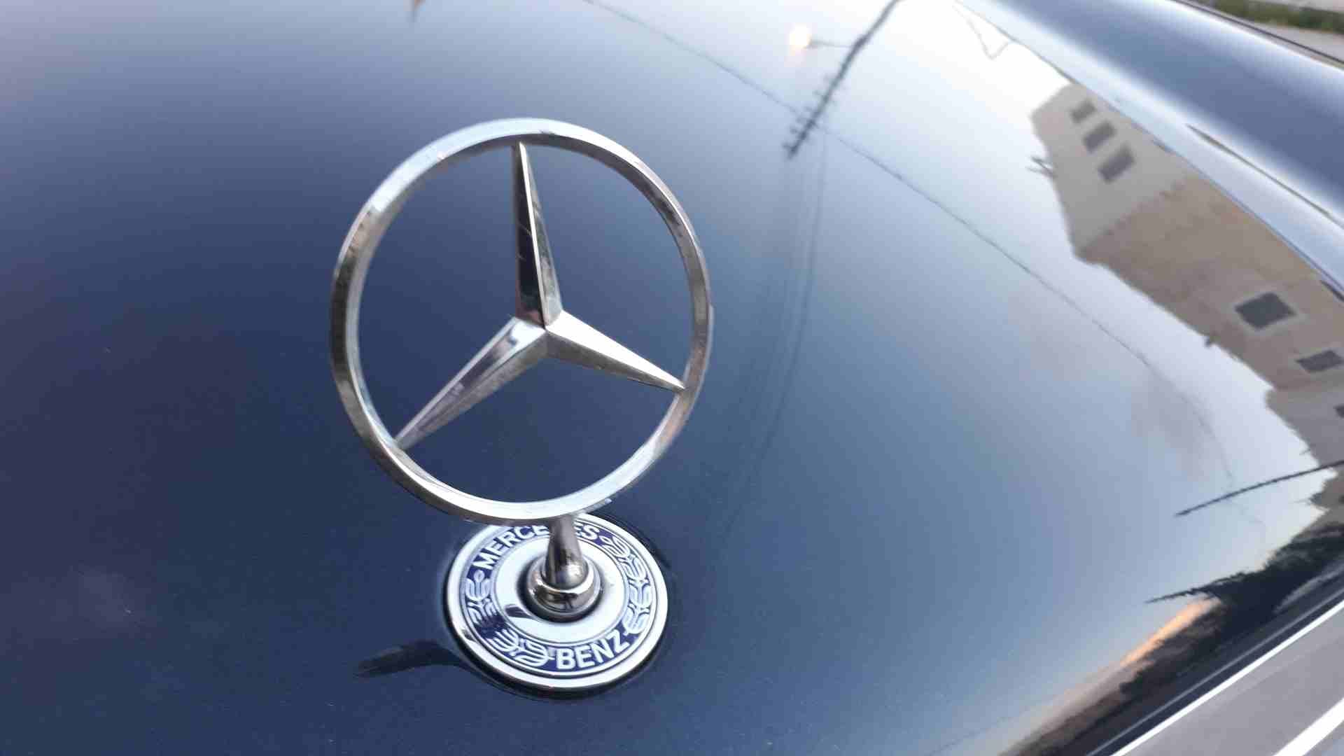 مرسيدس قرش ونص E200 موديل 2000 بحالة الوكالة تب نظافة
لا تنسَ أنك شاهدت هذا الإعلان في عنكبوت
مرس...