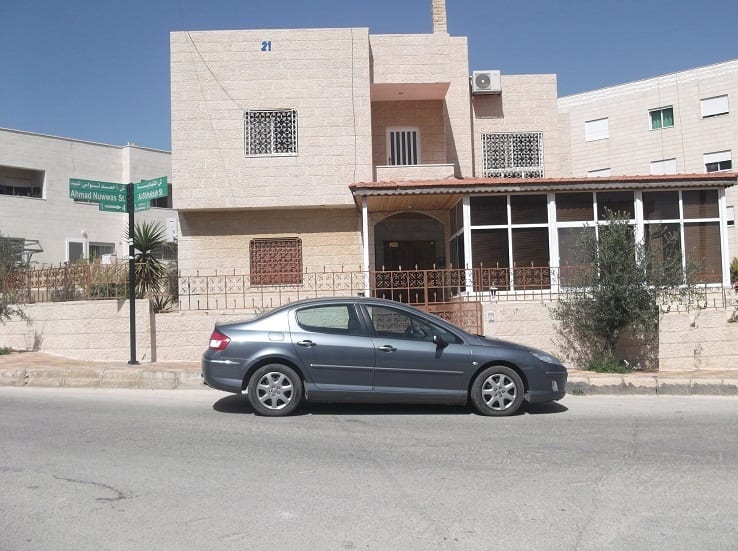 فيلا مستقله للبيع في الجبيهه قرب دوار الاميره بسمه jjj
لا تنسَ أنك شاهدت هذا الإعلان في عنكبوت...