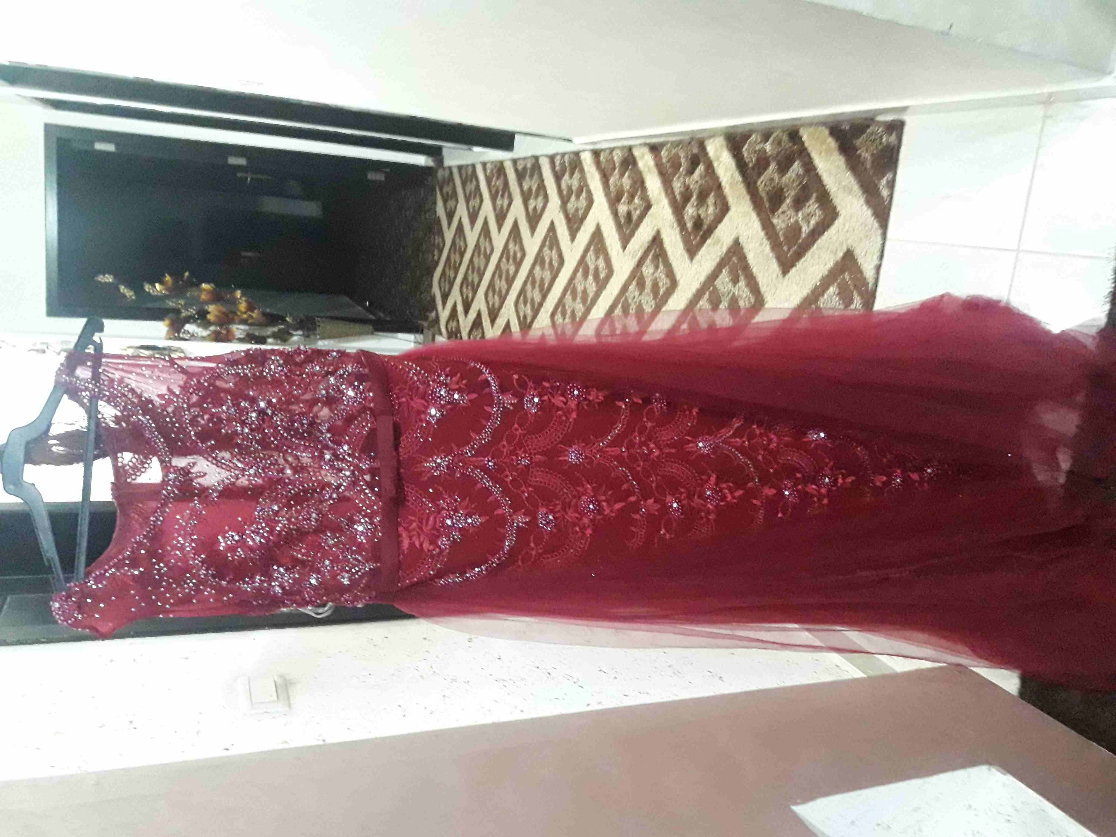 فستان خمري للبيع اي استفسار 0796475162تفصيل
لا تنسَ أنك شاهدت هذا الإعلان في عنكبوت
برده لبسه مره...