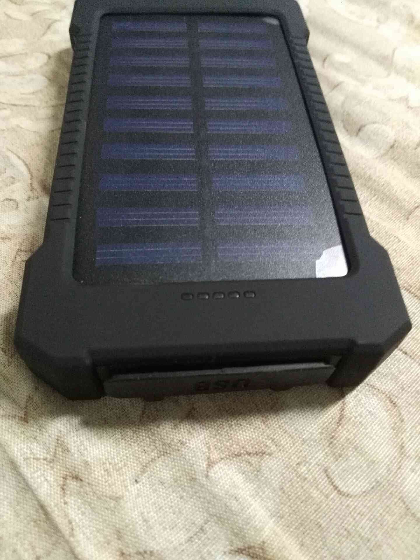 Power Bank 20,000 ma شاحن نقال 20الف ملي امبير خلايا شمسية
لا تنسَ أنك شاهدت هذا الإعلان في عنكبوت...