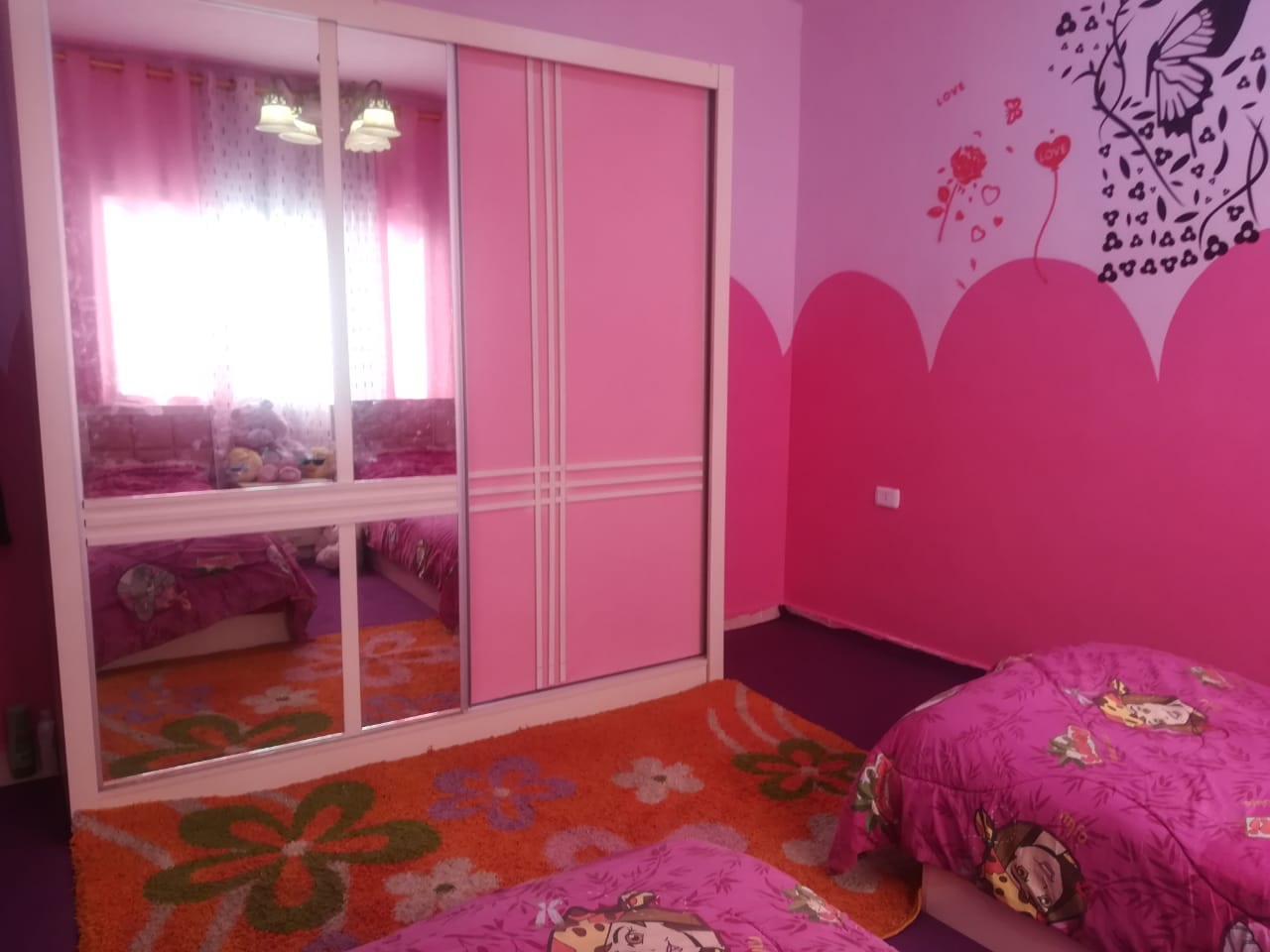 غرف نوم بناتي تفصيل / أجود أنواع الخشب
لا تنسَ أنك شاهدت هذا الإعلان في عنكبوت
الموديل واللون...