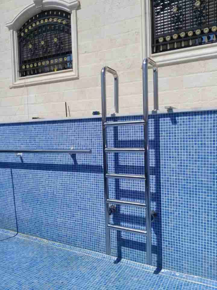 تصميم أعمال الديكورات المعدنية المكونة من (الستانلس ستيل)
لا تنسَ أنك شاهدت هذا الإعلان في عنكبوت...