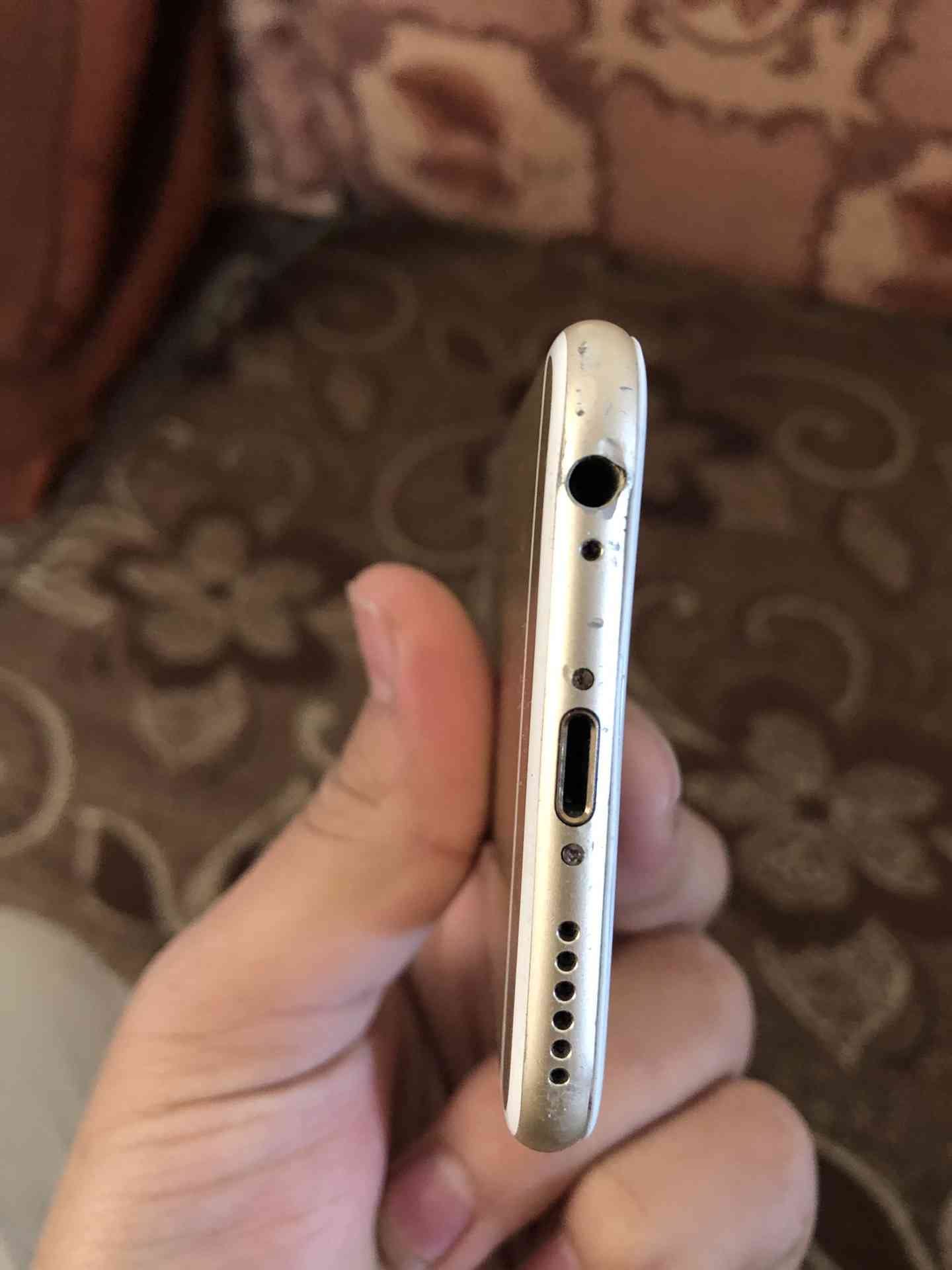 ايفون 6 64 جيجاا معااه گرتوونه فقط
لا تنسَ أنك شاهدت هذا الإعلان في عنكبوت
الجهااز نضيف مغيرل...