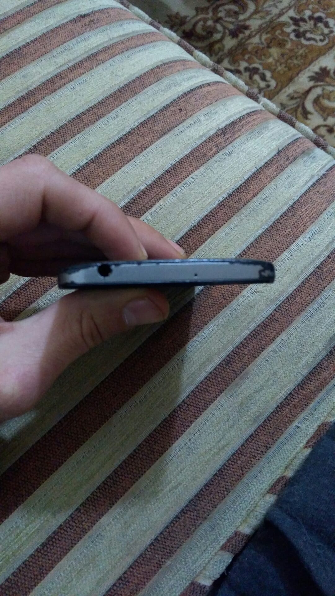 alcatel A3 شريحتين
لا تنسَ أنك شاهدت هذا الإعلان في عنكبوت
جهاز الكاتيل a3 نضيف
شريحتين فورج...