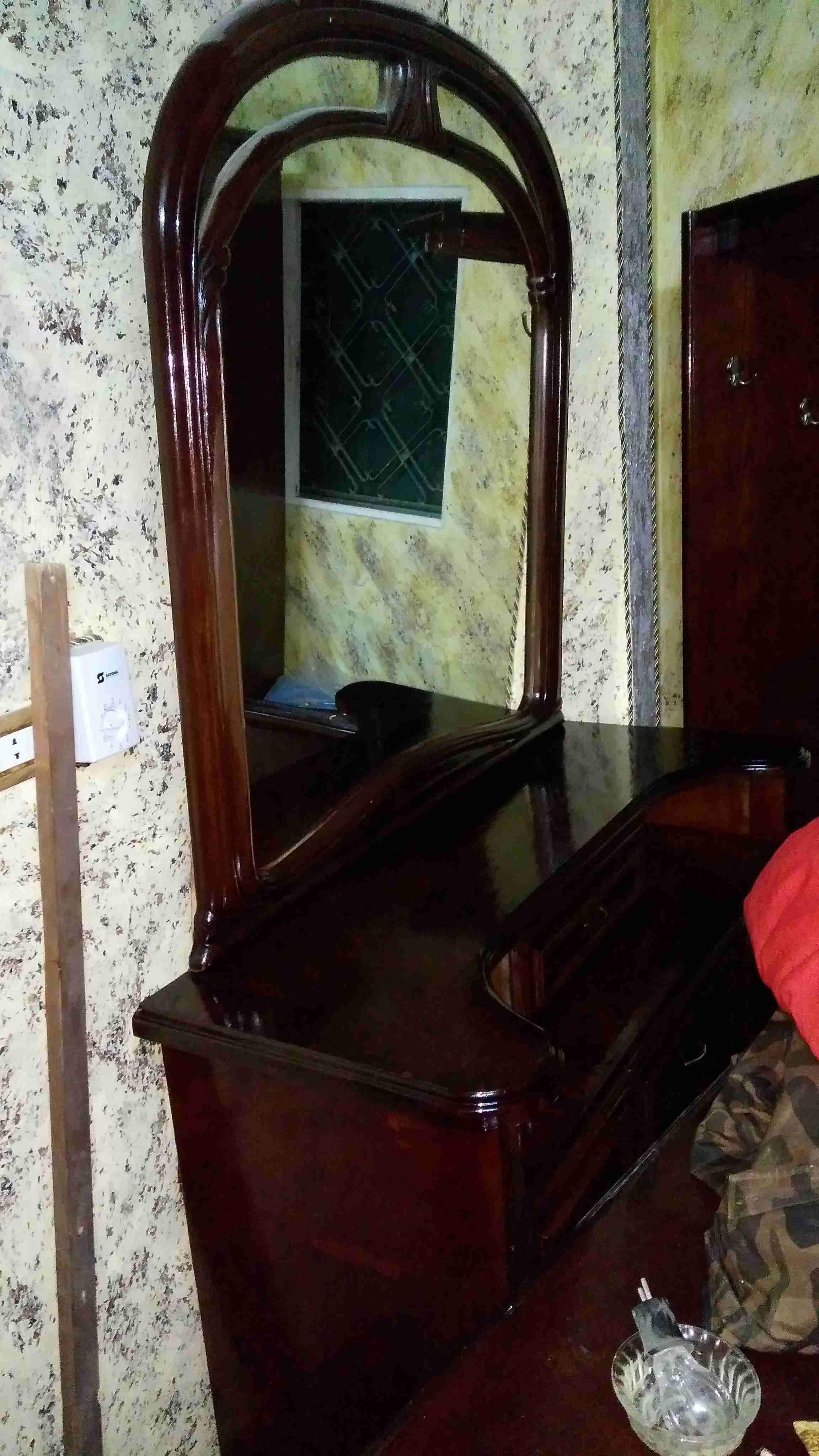 عفش بيت
لا تنسَ أنك شاهدت هذا الإعلان في عنكبوت
غرفة نوم ماستر خشب زان بدون خزانه السعر 160
ت...