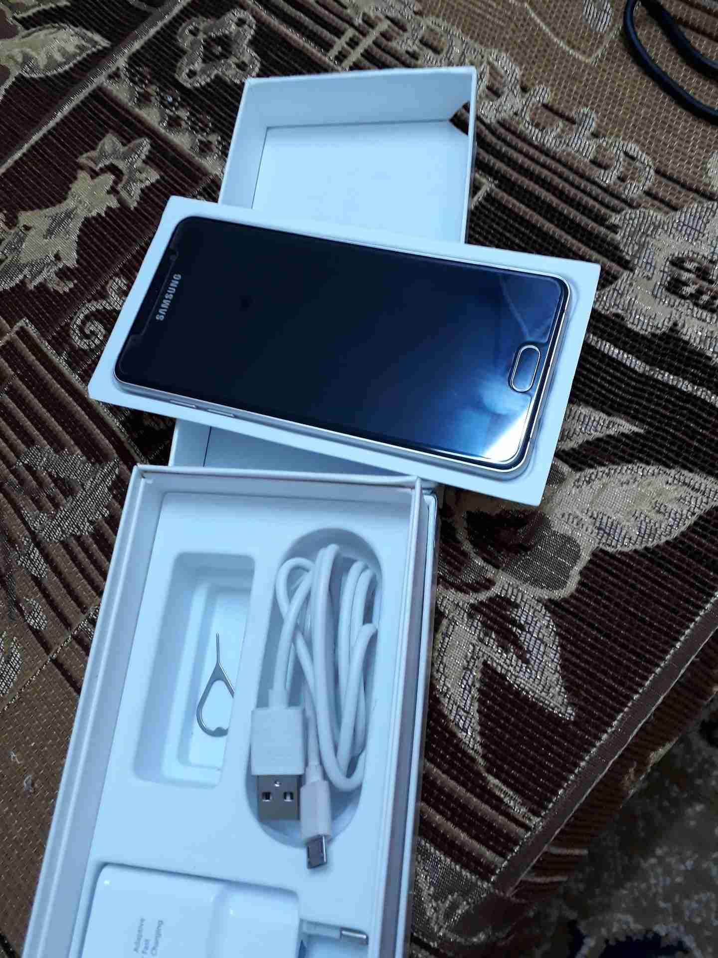 a5 بصمه 16جيجا
لا تنسَ أنك شاهدت هذا الإعلان في عنكبوت
بحالة الجديد بس يو جد شعر من الخلف...