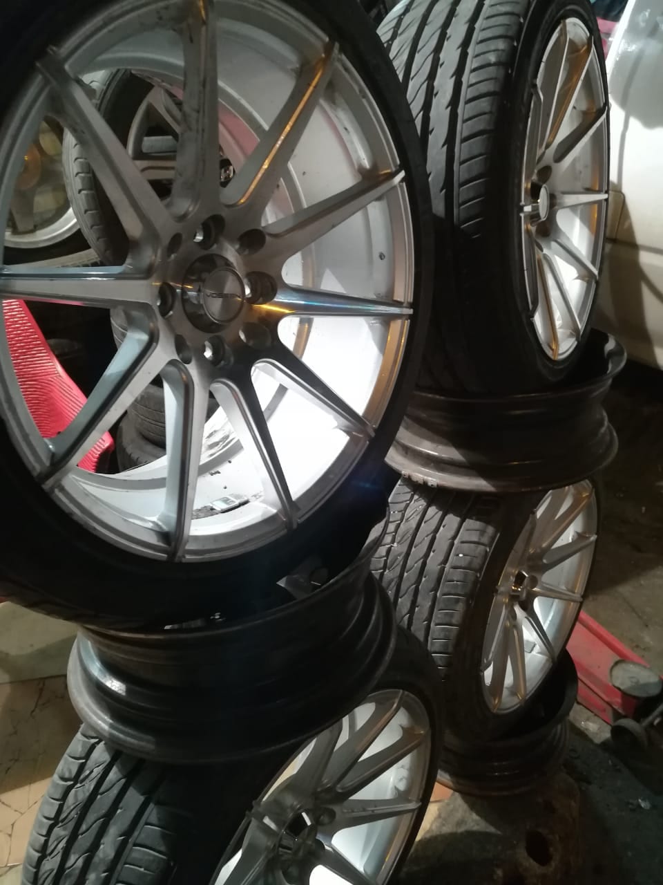 جنطات vossen 16بحاله الجديد مع كوشوك نظيف
لا تنسَ أنك شاهدت هذا الإعلان في عنكبوت
جنطات vosse...