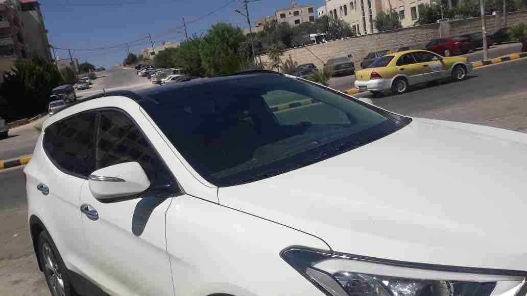 هونداي سانتافيه موديل ٢٠١٥
نخب و نظيفة جدا
ماشية ٥٥ الف كم
فتحة بانوراما و تحكم طارة و شاشة و نافيجيشن ملاحة
ترخيص شهر ٤
نظيفة جدا
التواصل فقط واتس اب
0799991612