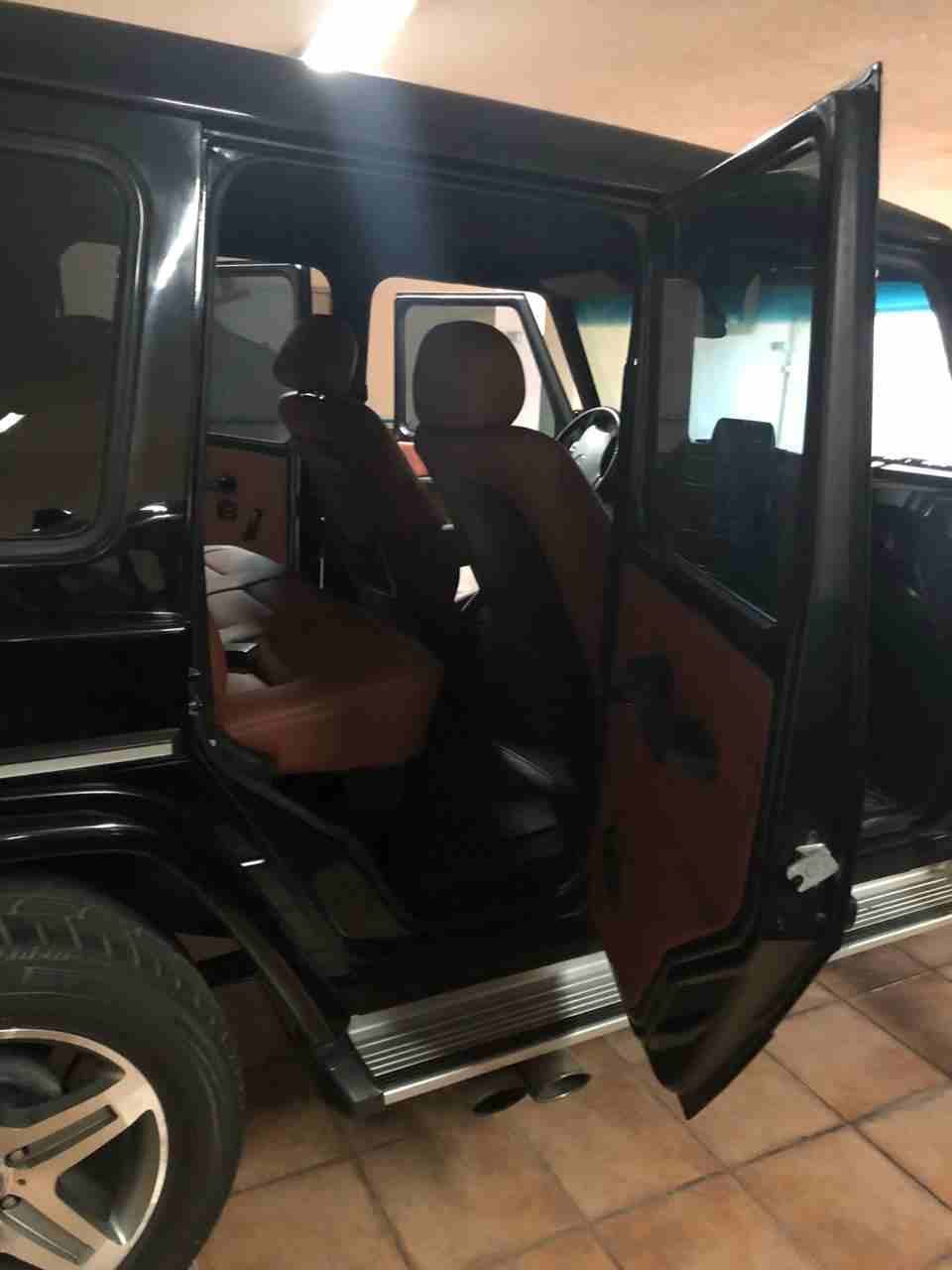 G-CLASS
لا تنسَ أنك شاهدت هذا الإعلان في عنكبوت
سيارة ج-كلاس موديل الثمانينات بس معدلة بودي 2010....