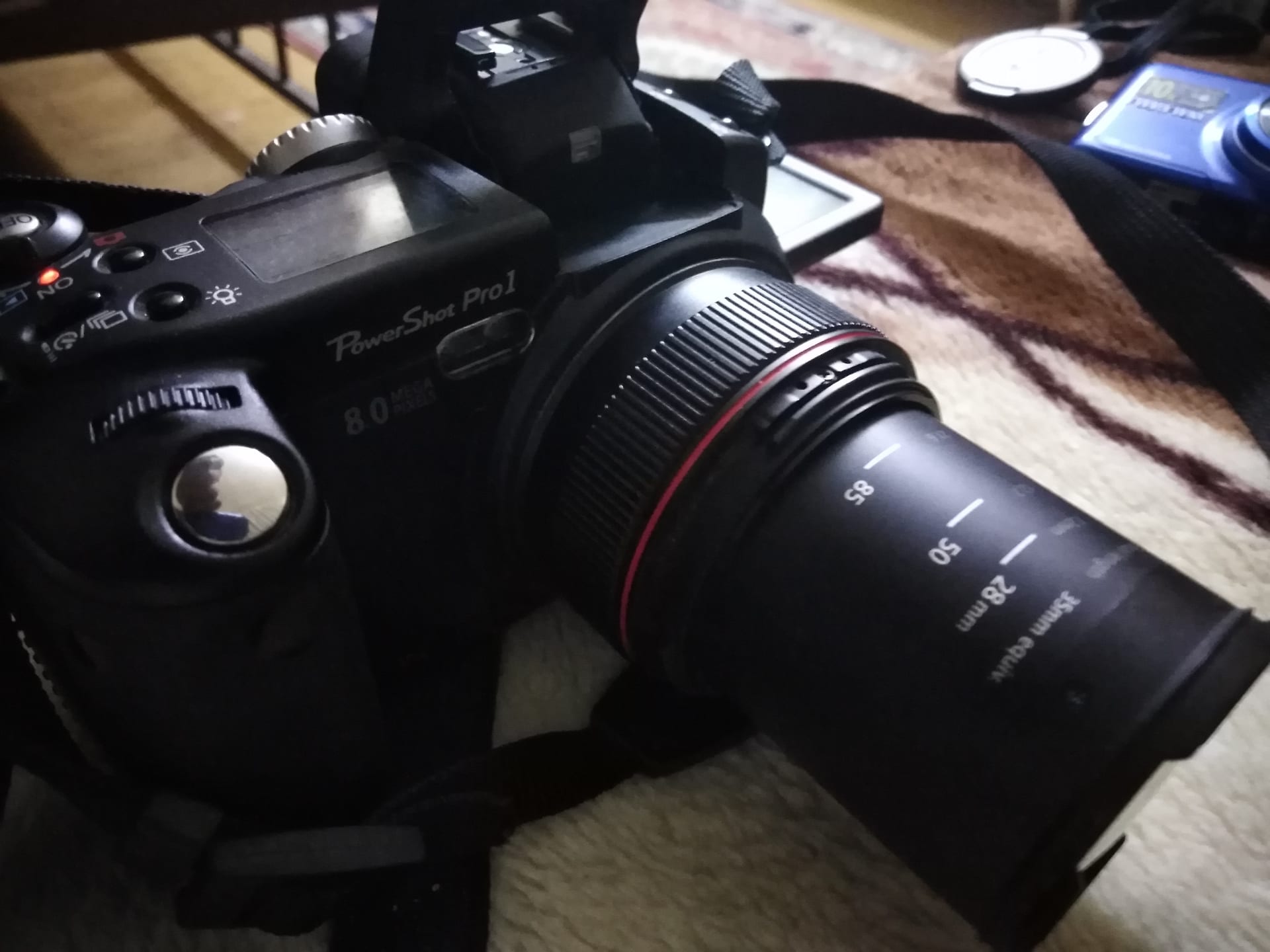 كاميرا كانون power shot pro1
لا تنسَ أنك شاهدت هذا الإعلان في عنكبوت
كاميرا كانون power sho...
