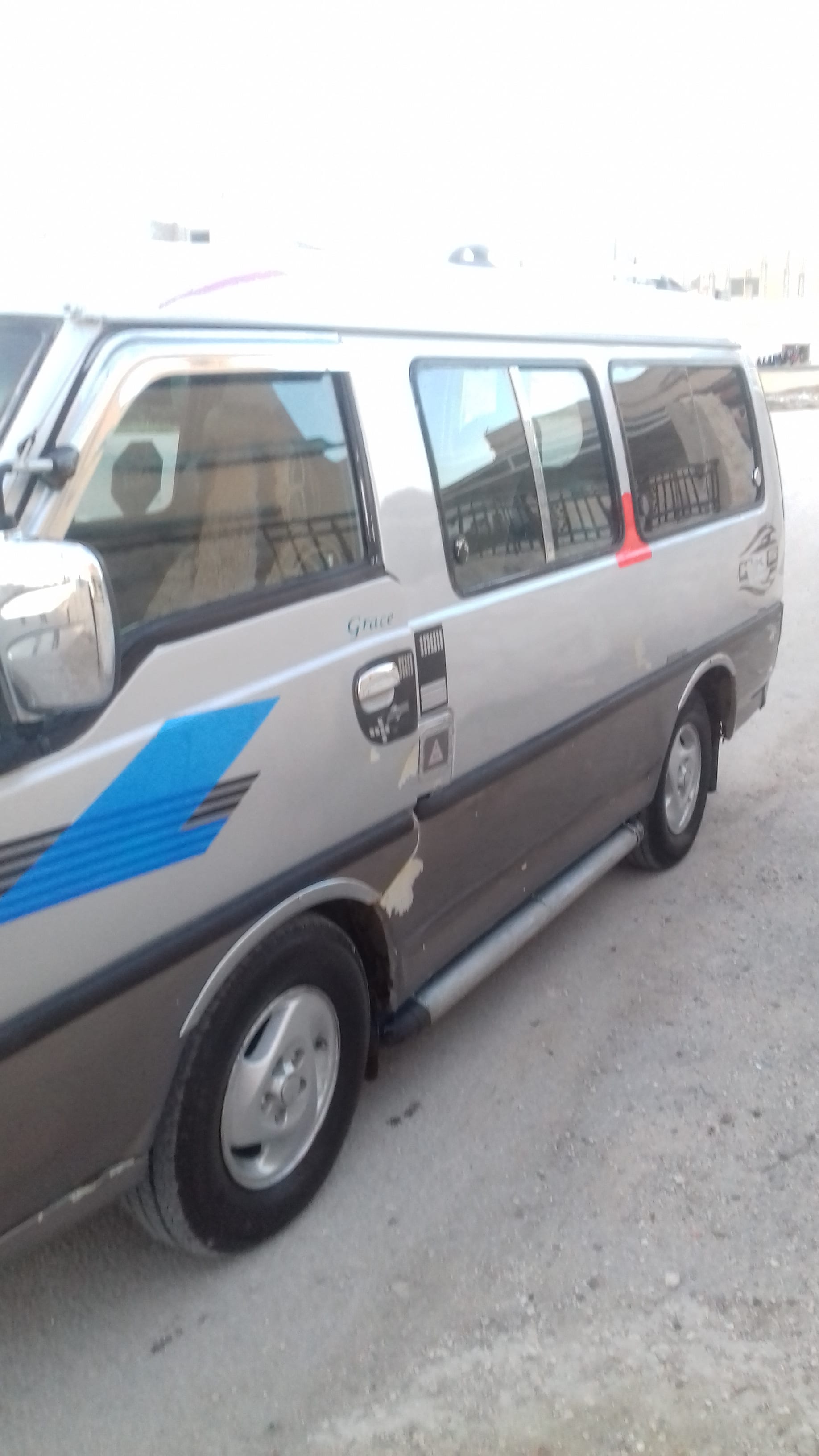 هونداي 98 بسعر حرق
لا تنسَ أنك شاهدت هذا الإعلان في عنكبوت
الباص كرت ابيض 3 جيد قصعة ماتور فح...