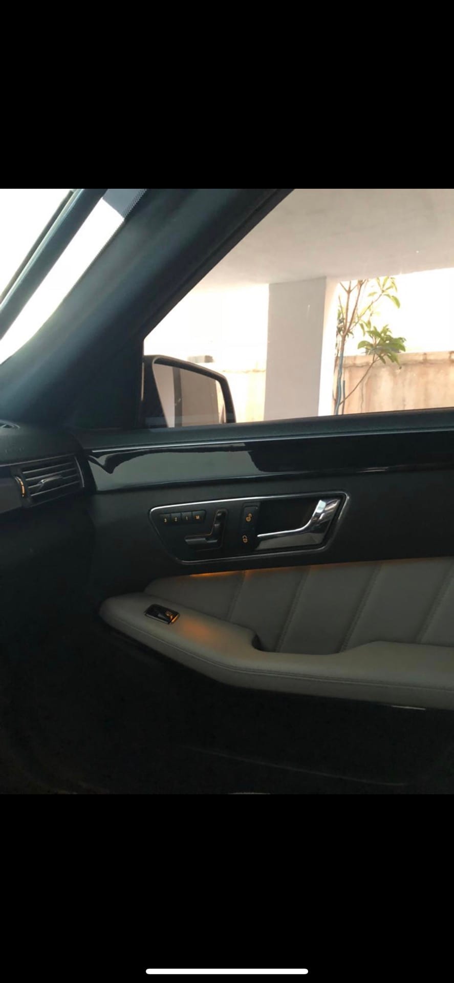 Mercedes 2011 aventgarde - E63 AMG kit
لا تنسَ أنك شاهدت هذا الإعلان في عنكبوت
125000 km done...