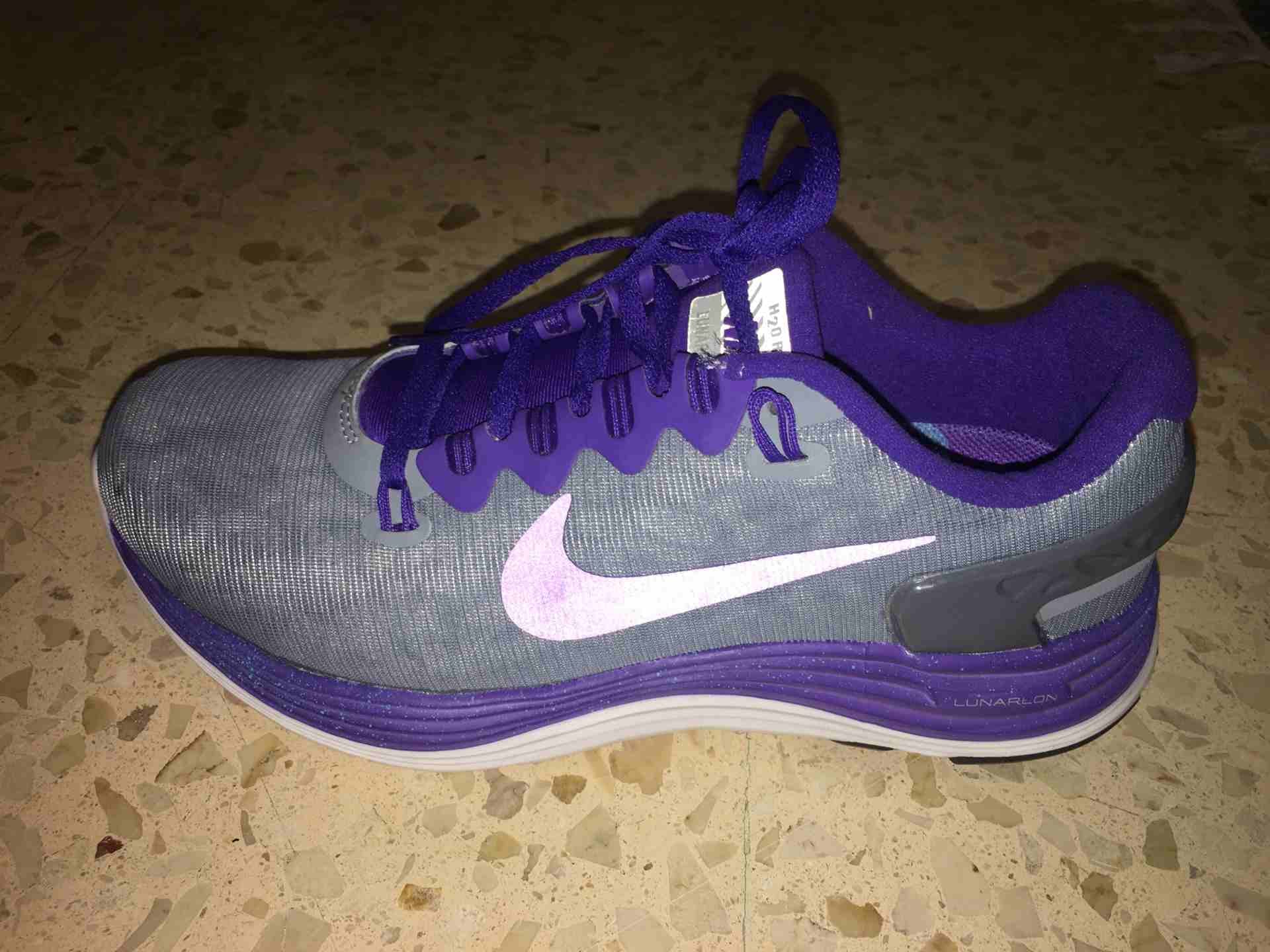Brand New Nike Shoes
لا تنسَ أنك شاهدت هذا الإعلان في عنكبوت
Nike Lunarglide 5 Shielo Gray Purple...