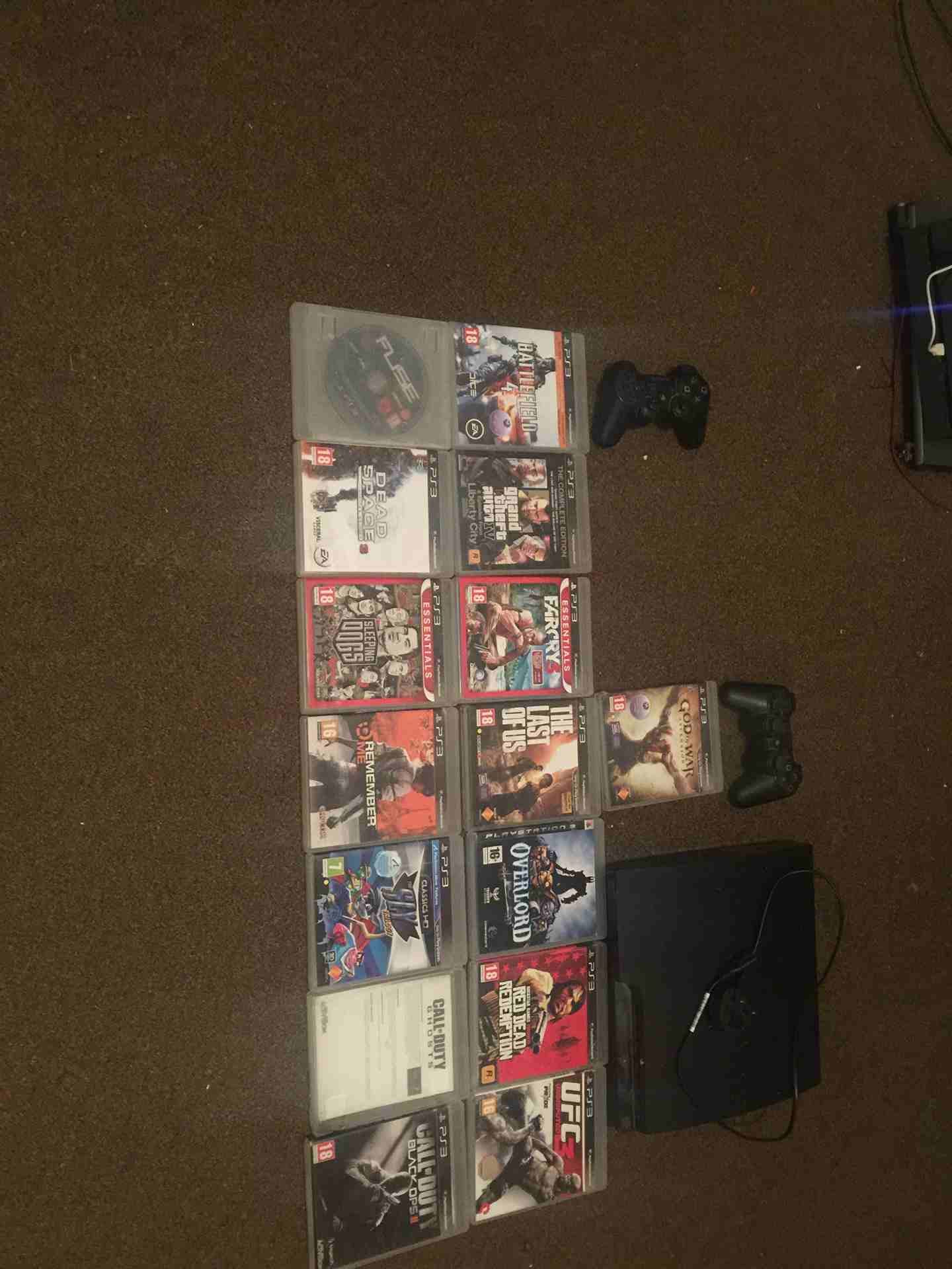 160gb PlayStation 3 بلايستيشن
لا تنسَ أنك شاهدت هذا الإعلان في عنكبوت
جهاز معه 16 لعبه ومحمل عليه...