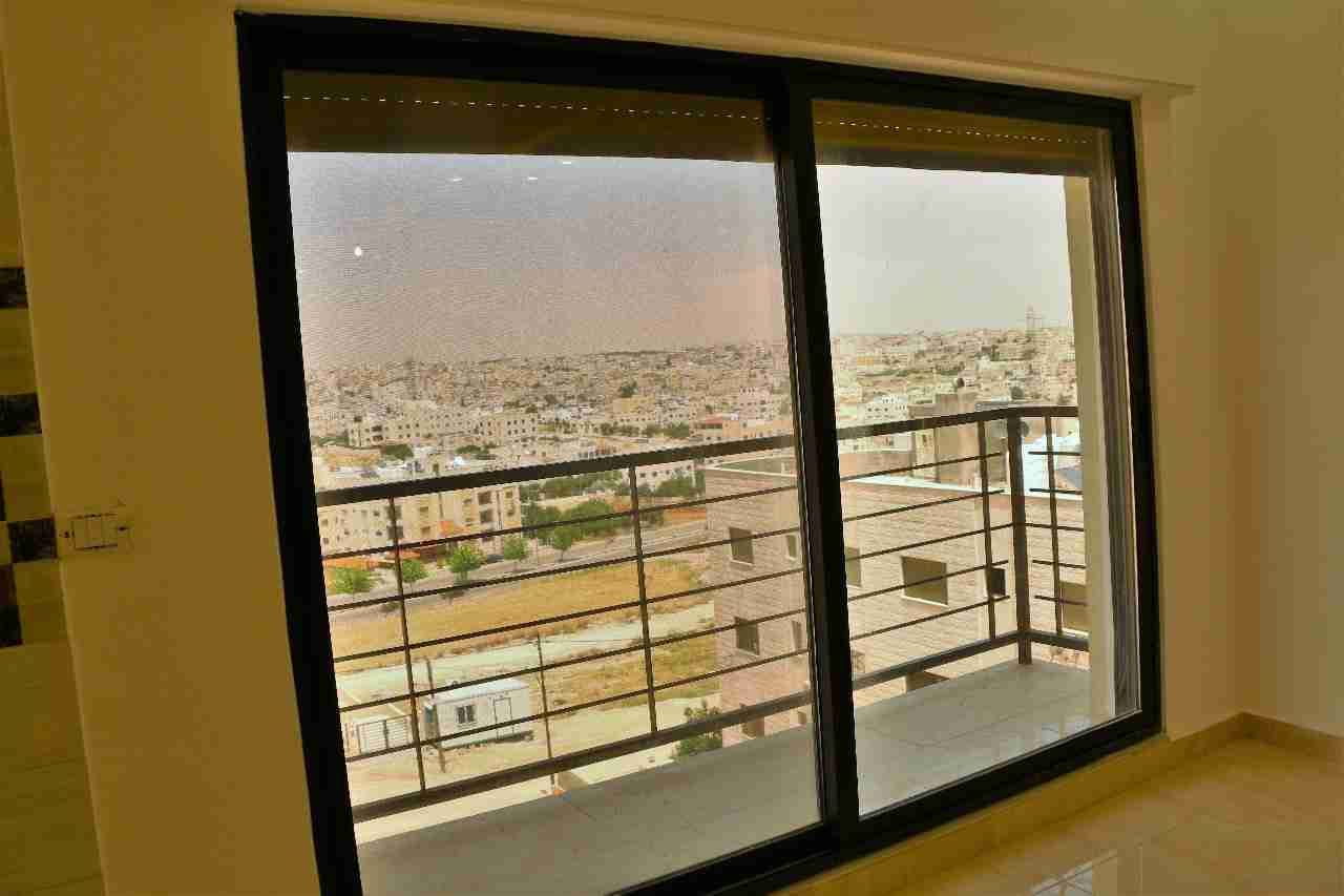 شقة للبيع في منطقة_ ضاحية الأمير علي _ مساحة 132 متر( طابق أول) منطقة حيوية
لا تنسَ أنك شاهدت هذا الإعلان في عنكبوت...