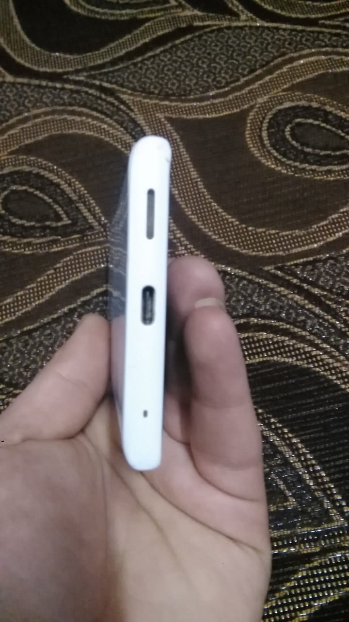 جهاز سوني شغال مية بالمية ولا مشكلة في بس مامعو ولا شي بس وصلت شحن
لا تنسَ أنك شاهدت هذا الإعلان في عنكبوت...