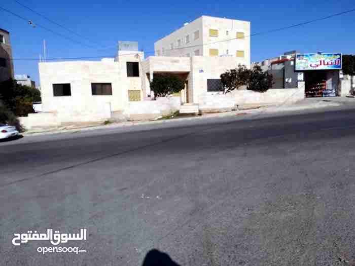 عمان؛ المناره:شارع ابو طالب مقابل مجمع البلعاوي
لا تنسَ أنك شاهدت هذا الإعلان في عنكبوت
ارض تجاري...