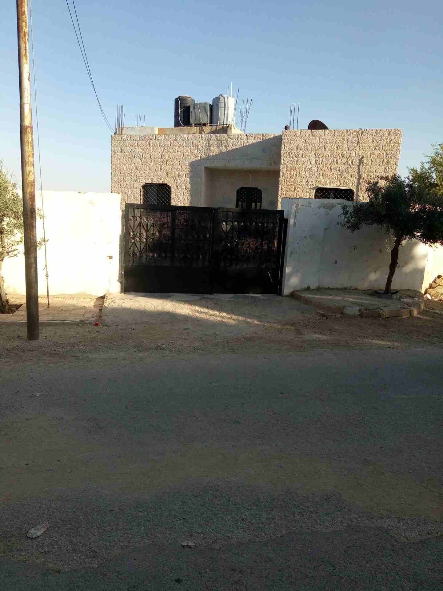 منزل مستقل طريق المطار قريب من الجامعه الزيتونه
لا تنسَ أنك شاهدت هذا الإعلان في عنكبوت
منزل مستق...