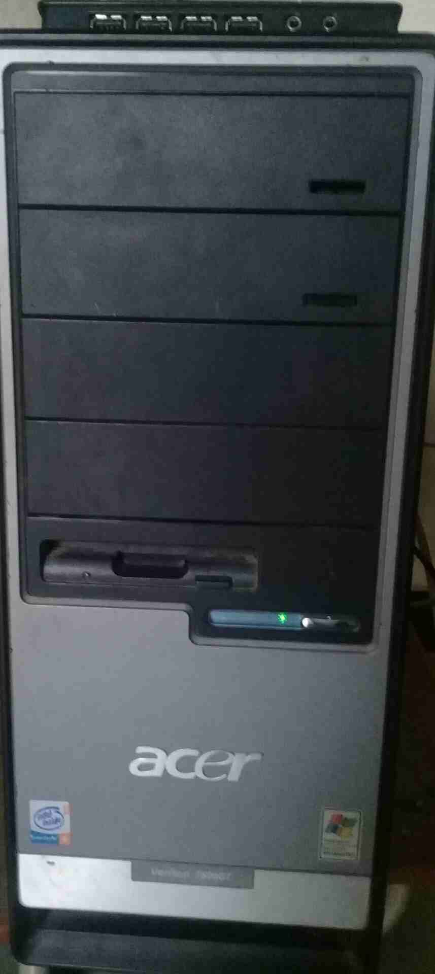 كيس كمبيوتر مستعمل بحالة جيده
لا تنسَ أنك شاهدت هذا الإعلان في عنكبوت
الرام:1.5 جيجا.
windows 7....