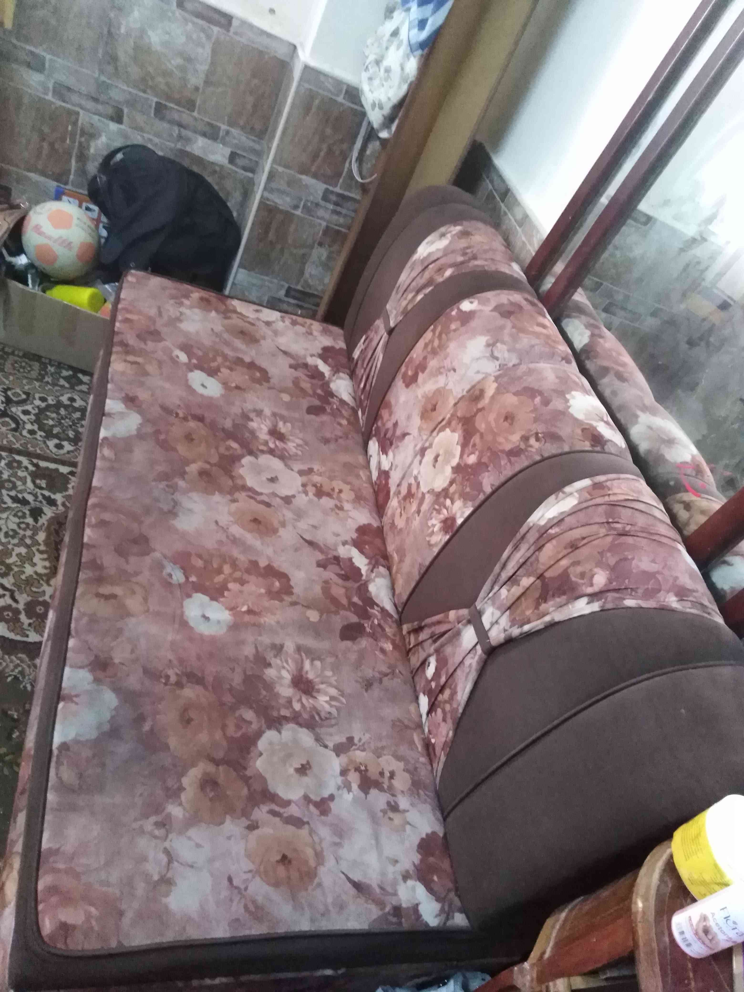 مجموعه اشياء للبيع او البدل
لا تنسَ أنك شاهدت هذا الإعلان في عنكبوت
قطه مع جوازها السفر مع كر...