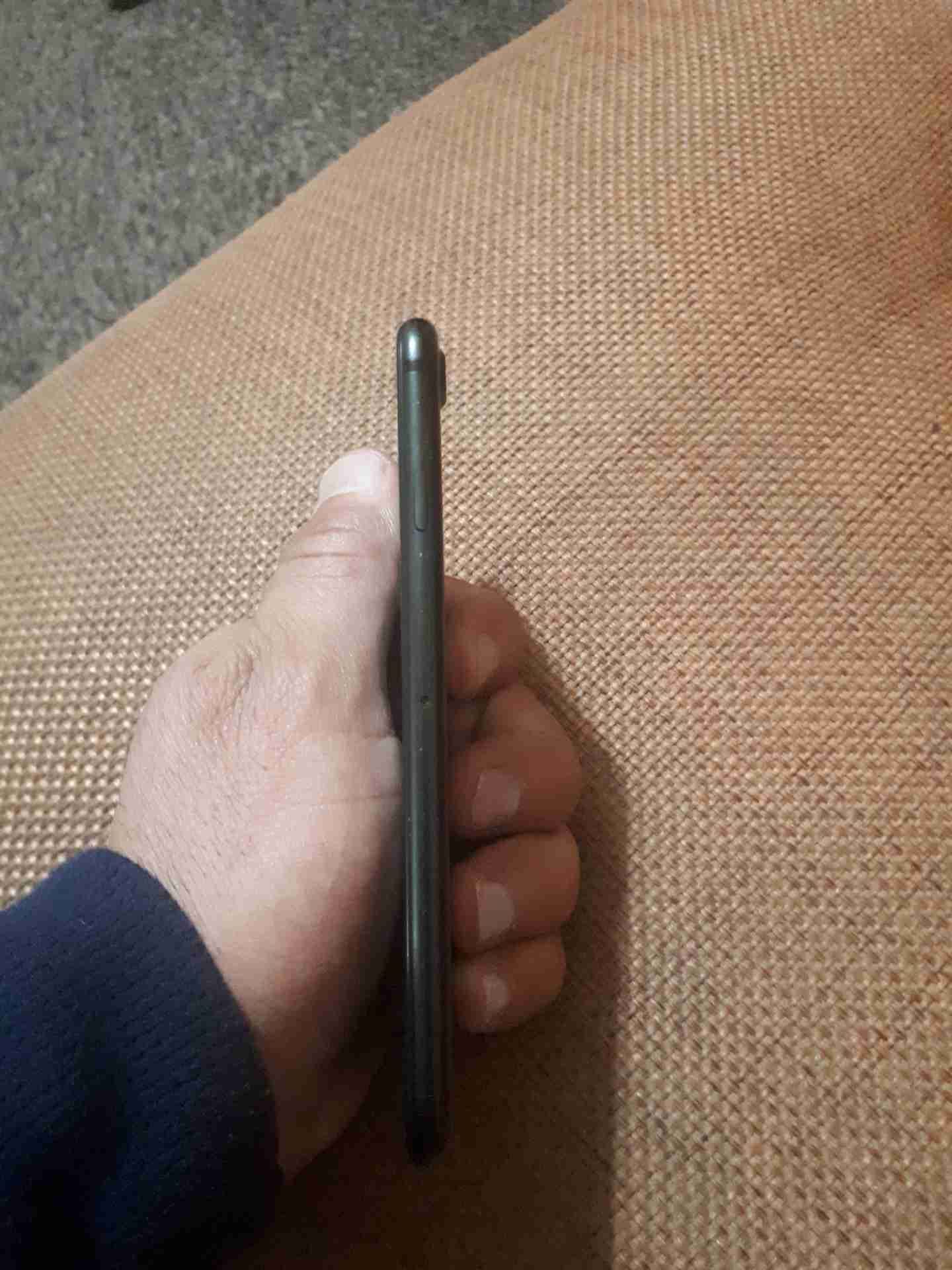 للبيع ايفون 7 G 32
لا تنسَ أنك شاهدت هذا الإعلان في عنكبوت
للبيع فقط ايفون 7 لون اسود كامل اغ...