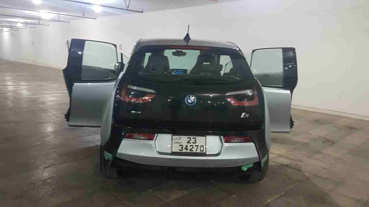 BMW i3 REX 2015
لا تنسَ أنك شاهدت هذا الإعلان في عنكبوت
من وكالة BMW
تقطع مسافه 170 كيلو بشحنه...