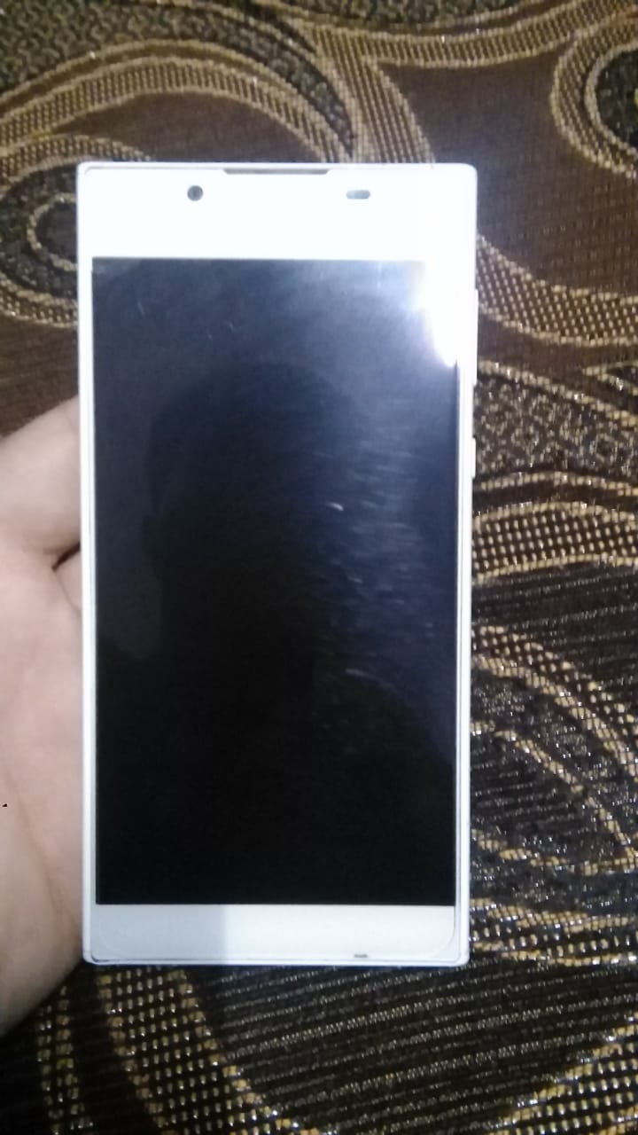 جهاز سوني شغال مية بالمية ولا مشكلة في بس مامعو ولا شي بس وصلت شحن
لا تنسَ أنك شاهدت هذا الإعلان في عنكبوت...