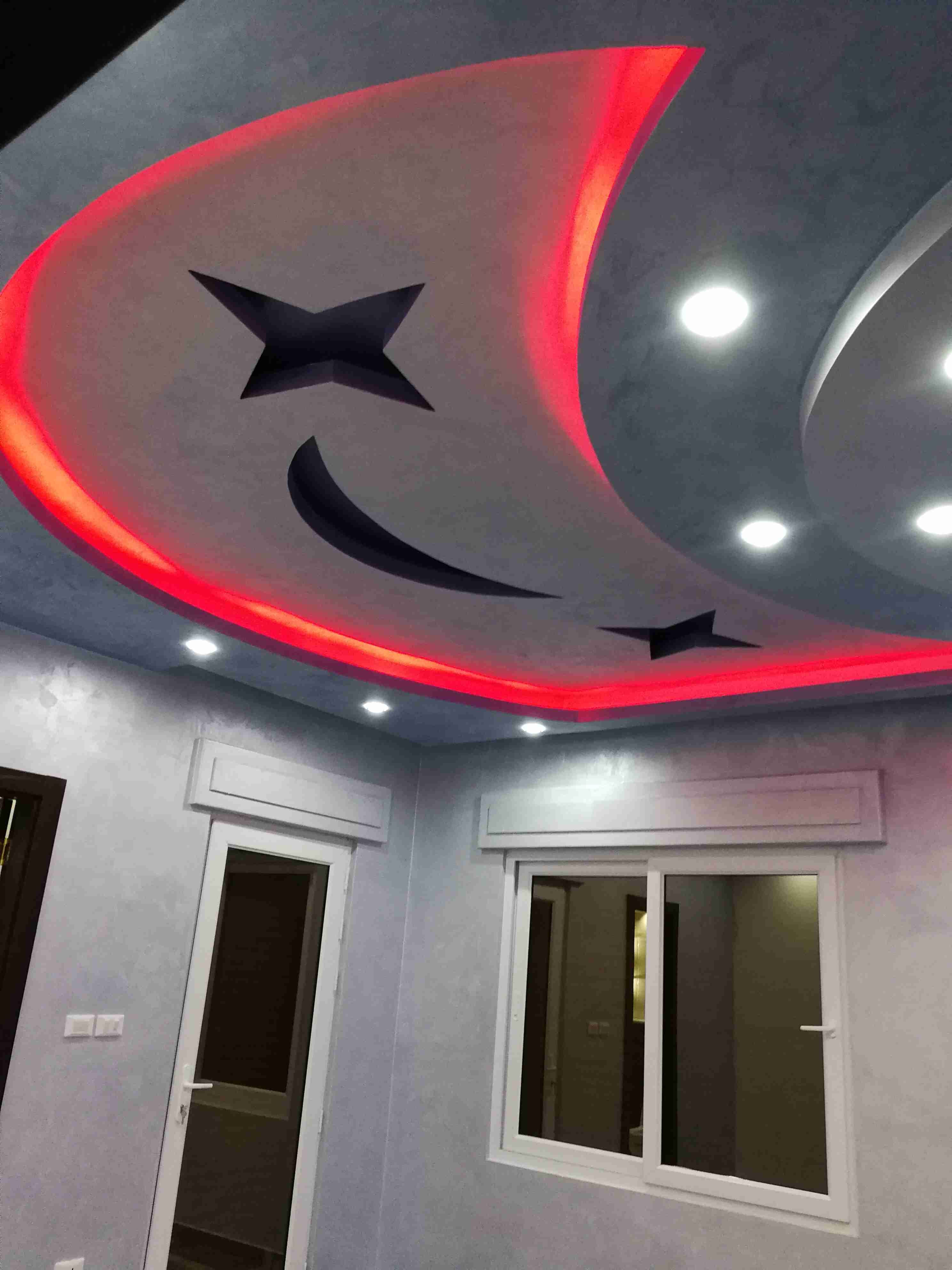 تصميم داخلي ديكور جبس بورد
لا تنسَ أنك شاهدت هذا الإعلان في عنكبوت
بتحب تغير ديكور بيتك؟ اكي...
