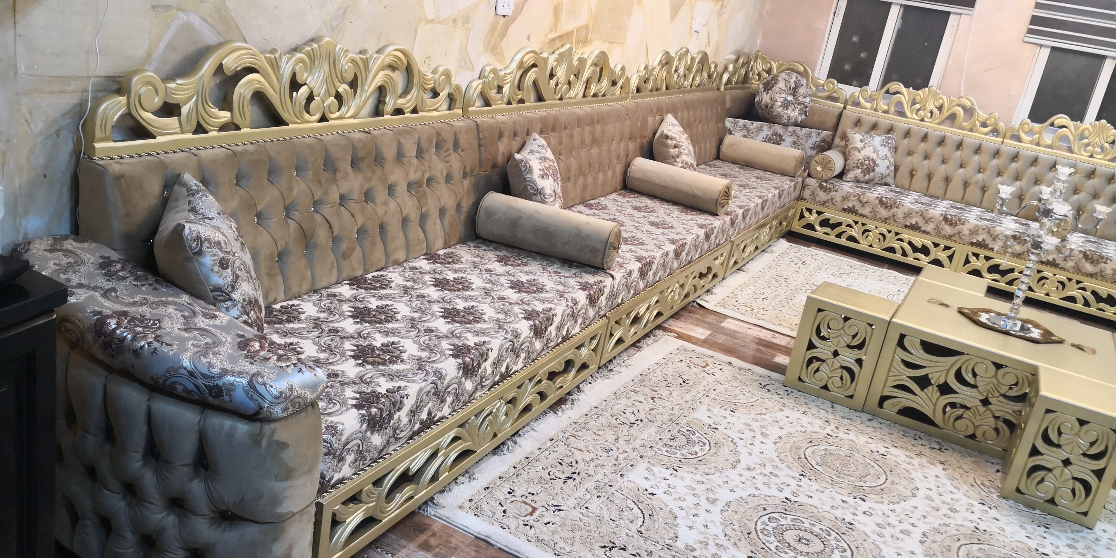 طقم كنب (مجلس خليجي أو مغربي) بسعر مناسب وبجودة عاليه
لا تنسَ أنك شاهدت هذا الإعلان في عنكبوت...