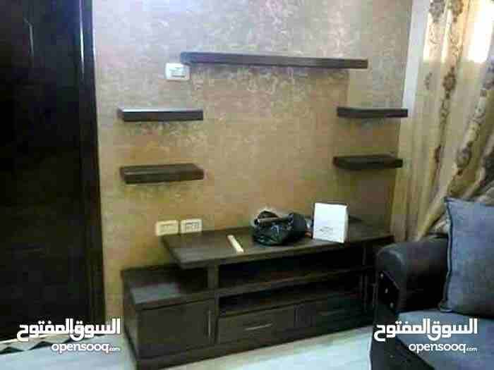 طاولات شاشة مع 5رف خشب ماليزي قشرةبلوط مكفول بسعر50دنيارشمل توصل
لا تنسَ أنك شاهدت هذا الإعلان في عنكبوت...