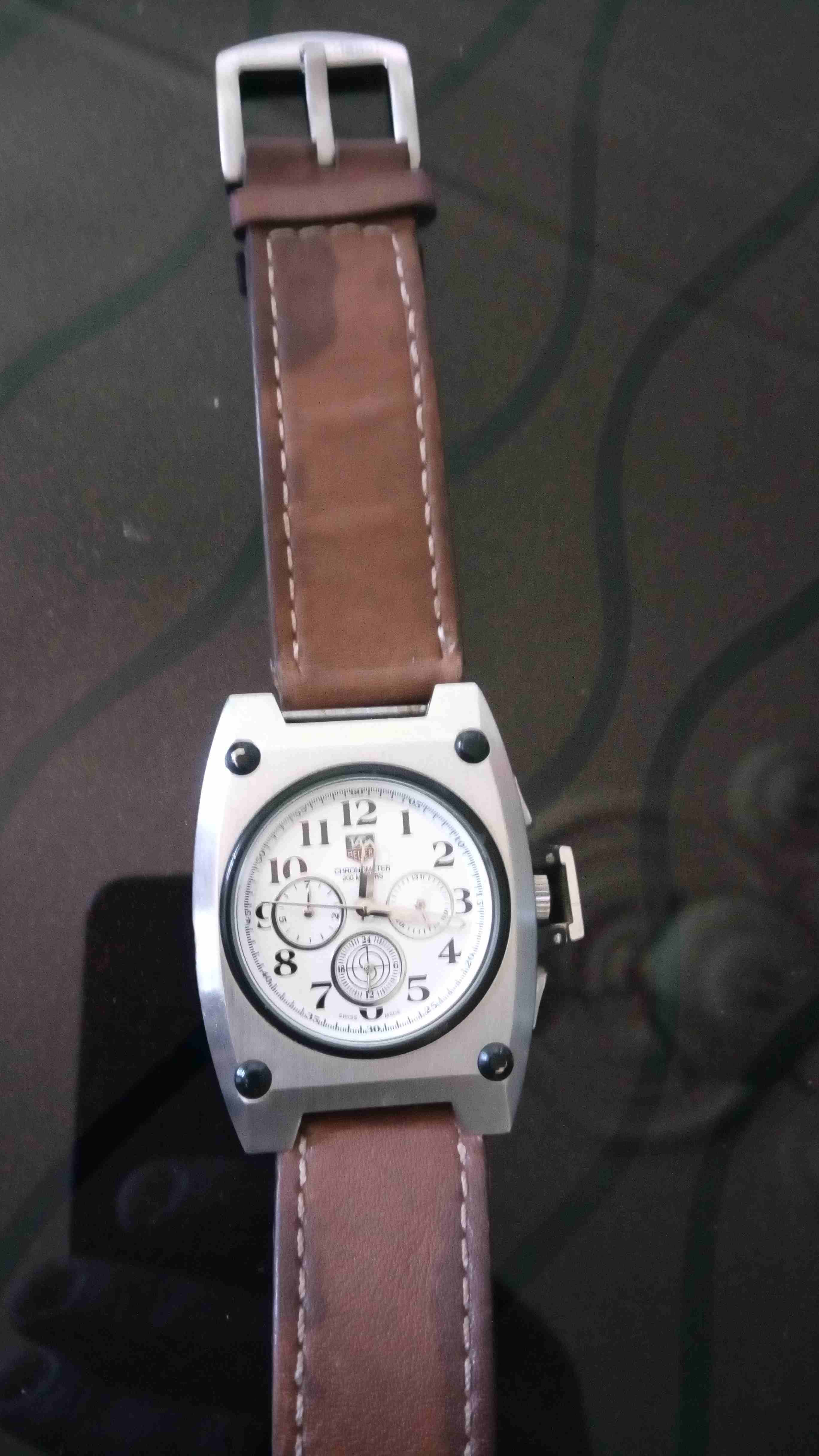 ساعات AP tag heuer كوبون 50 د - مجموعة اغراض مميزة للبيع بسعر مغري
لا تنسَ أنك شاهدت هذا الإعلان في عنكبوت...