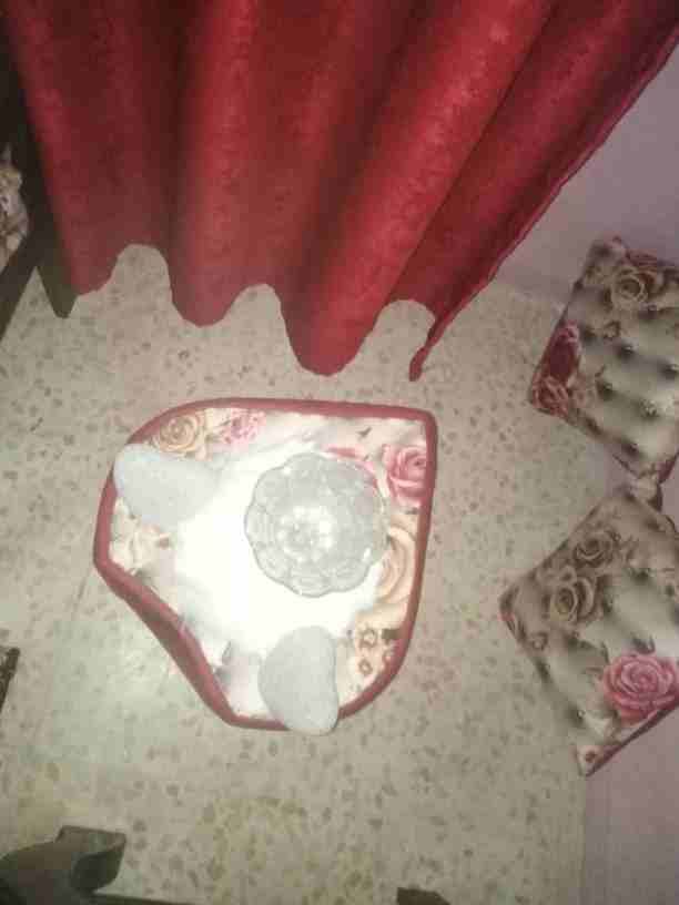 طقم مورس تنجيد جديد مع 3 طاولات تنجد جديد 140
طاولة سفره 50
خزانة أحذيه 50
بوفيه 50
كراسي عشكل كف عدد 2 30