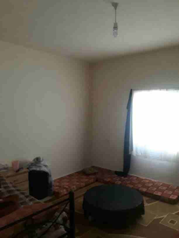 شقة للبيع أقساط شارع الأردن وادي الحدادة بالقرب من مسجد عاصم بن ثابت للاستفسار 0786060533
سعر الكاش 20000