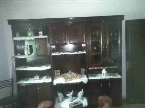 طقم مورس تنجيد جديد مع 3 طاولات تنجد جديد 140
طاولة سفره 50
خزانة أحذيه 50
بوفيه 50
كراسي عشكل كف عدد 2 30