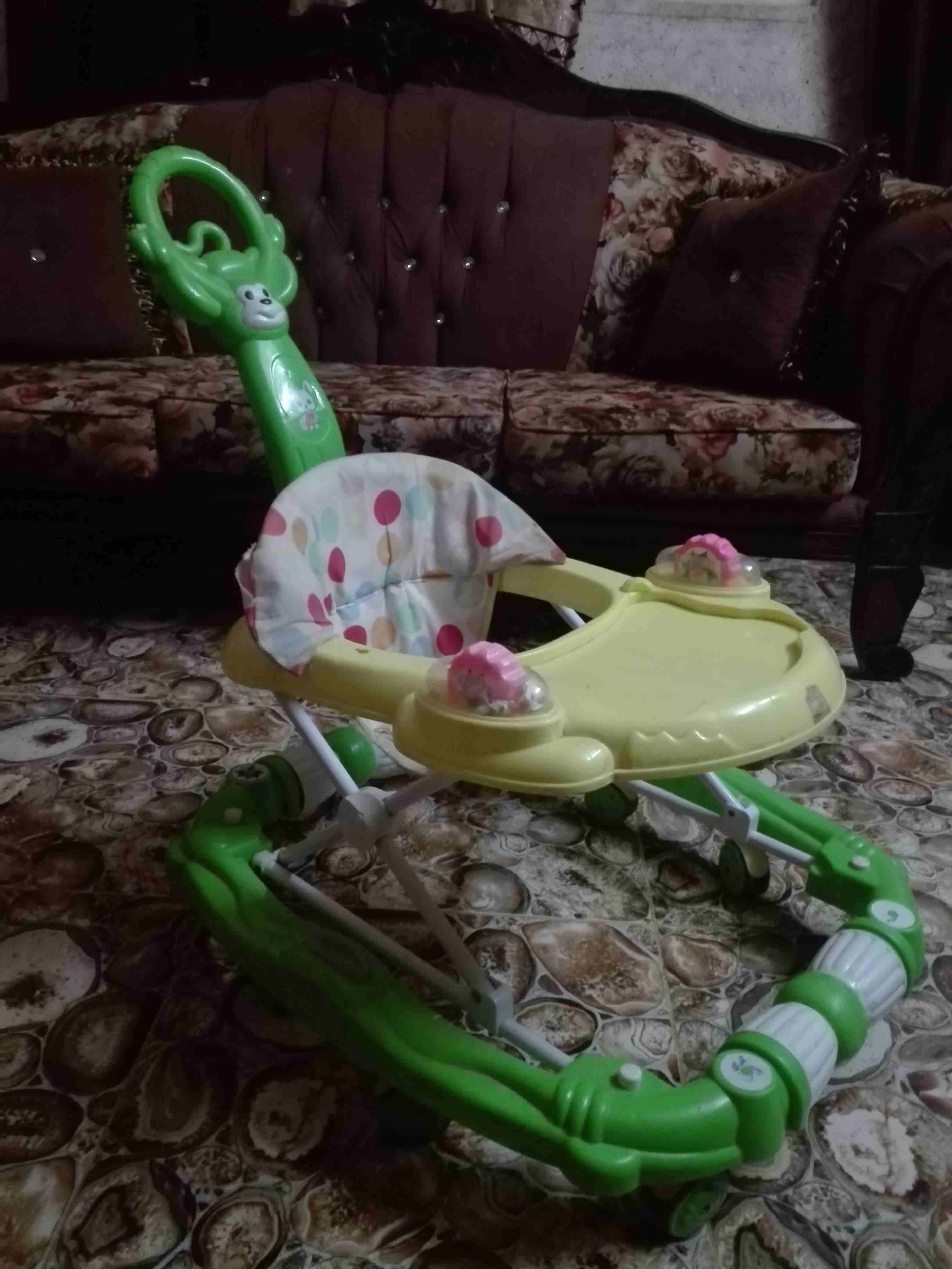 عرباي شبه جديده للبيع ب 10دنانير فقط اشتريتها ب 25الزرقاء حي الجبر
لا تنسَ أنك شاهدت هذا الإعلان في عنكبوت...