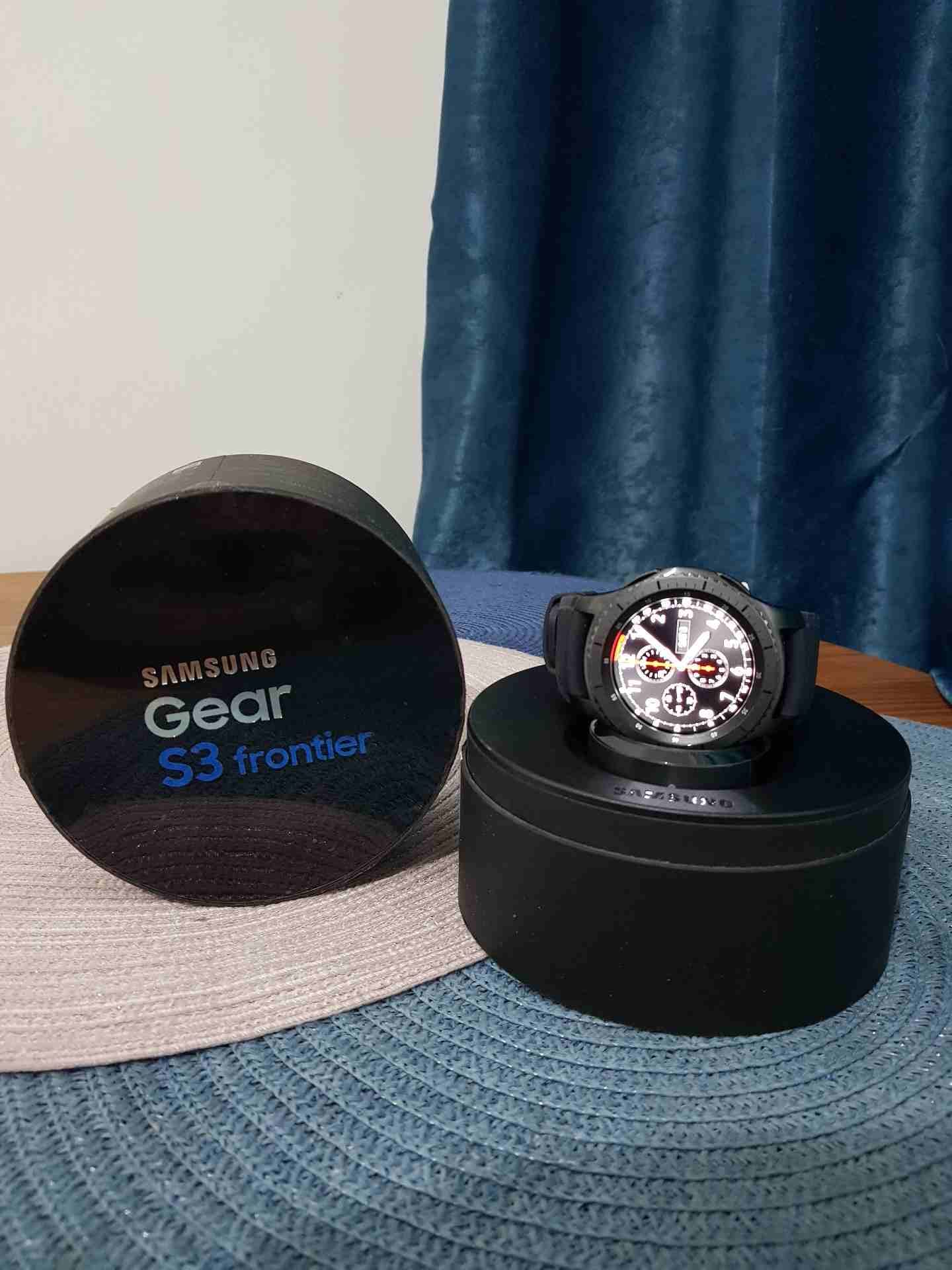 Samsung Gear S3 Frontier with wireless charging
لا تنسَ أنك شاهدت هذا الإعلان في عنكبوت
Brand new...